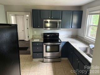 826 W Davidson Avenue — Gastonia