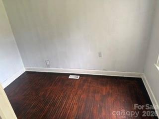 826 W Davidson Avenue — Gastonia