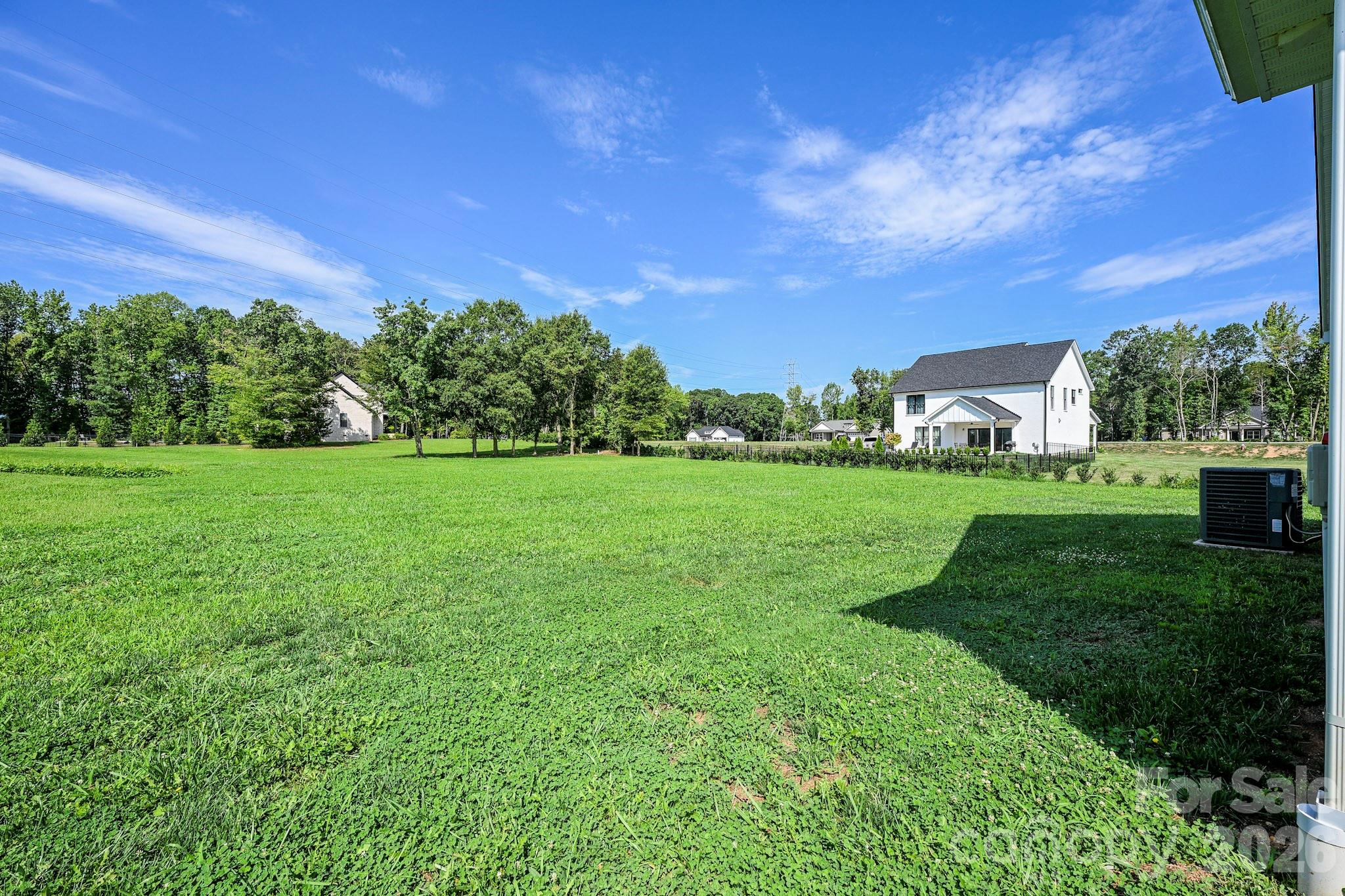 3013 Isle Lane — Monroe