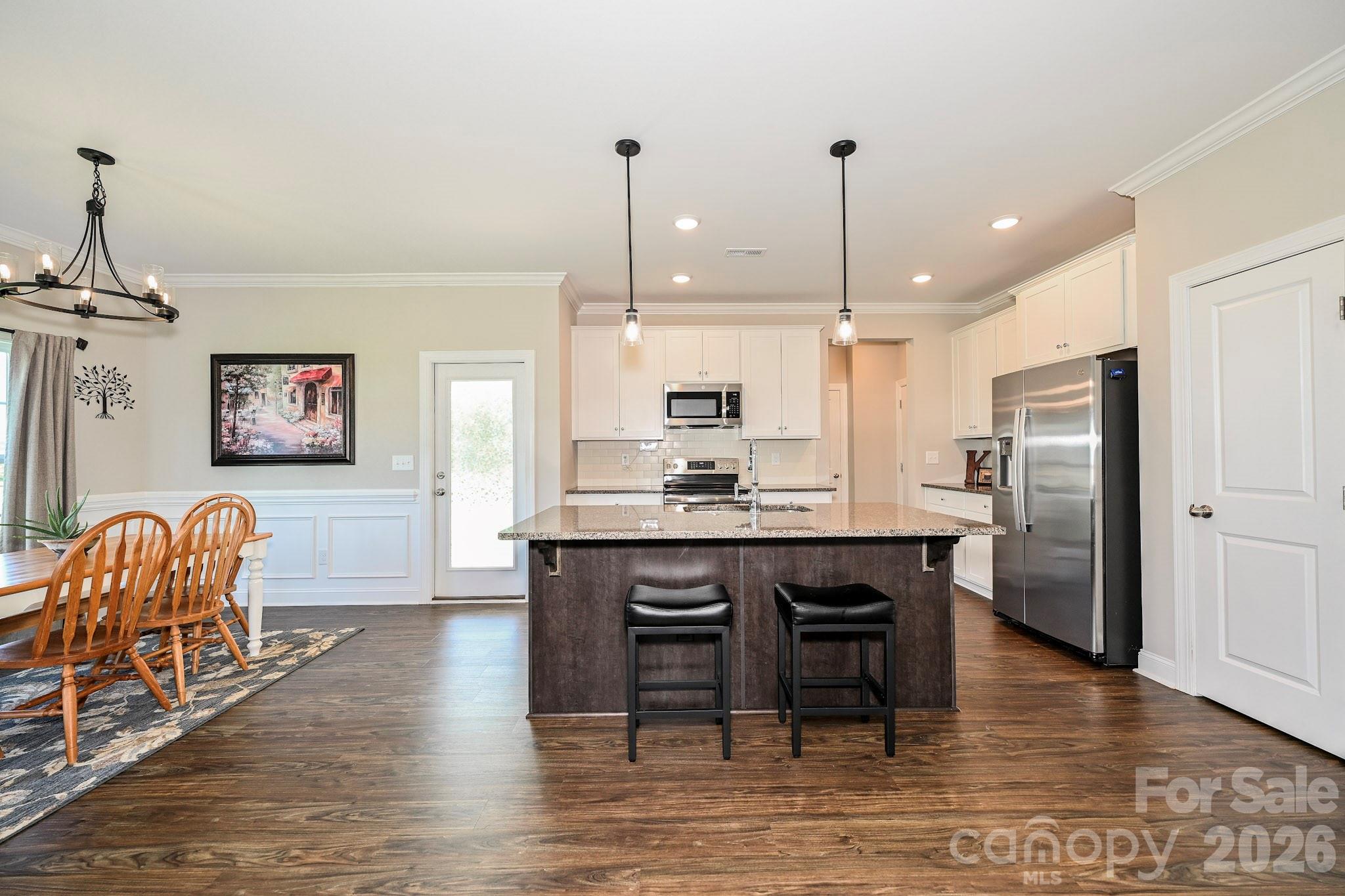 3013 Isle Lane — Monroe