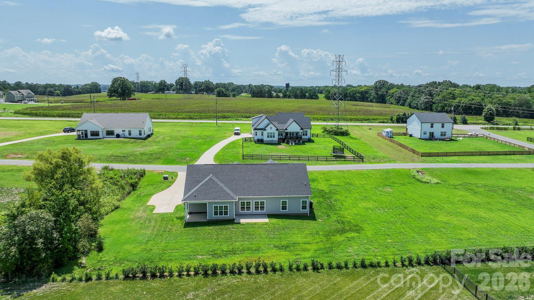 3013 Isle Lane — Monroe