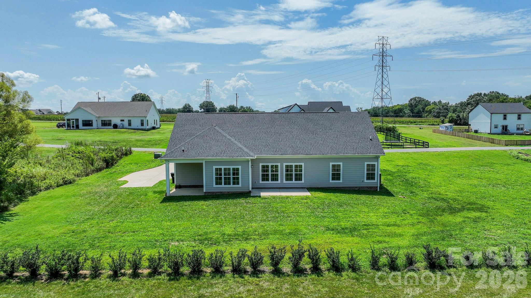 3013 Isle Lane — Monroe
