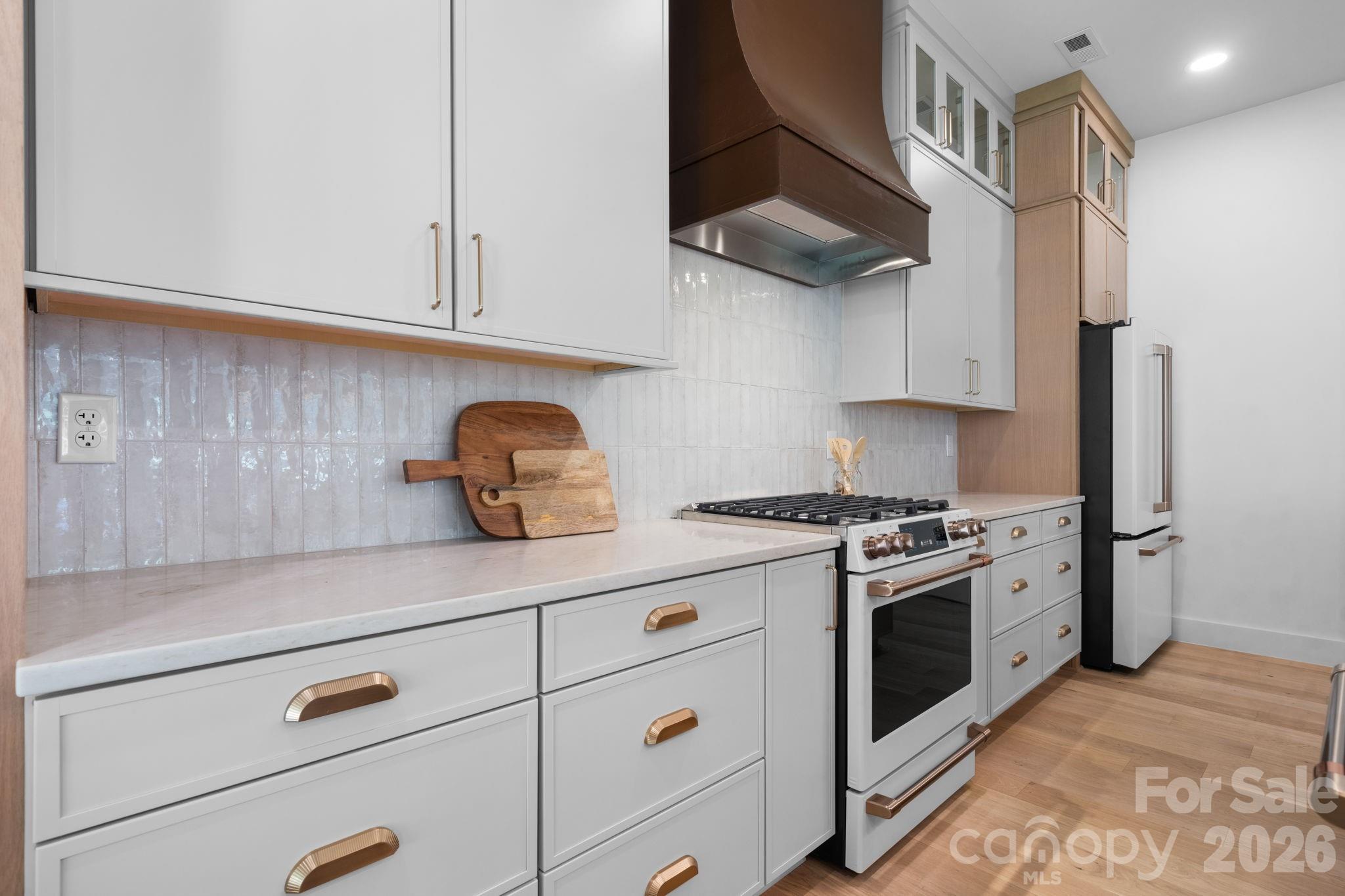 2670 Charleston Court — Claremont
