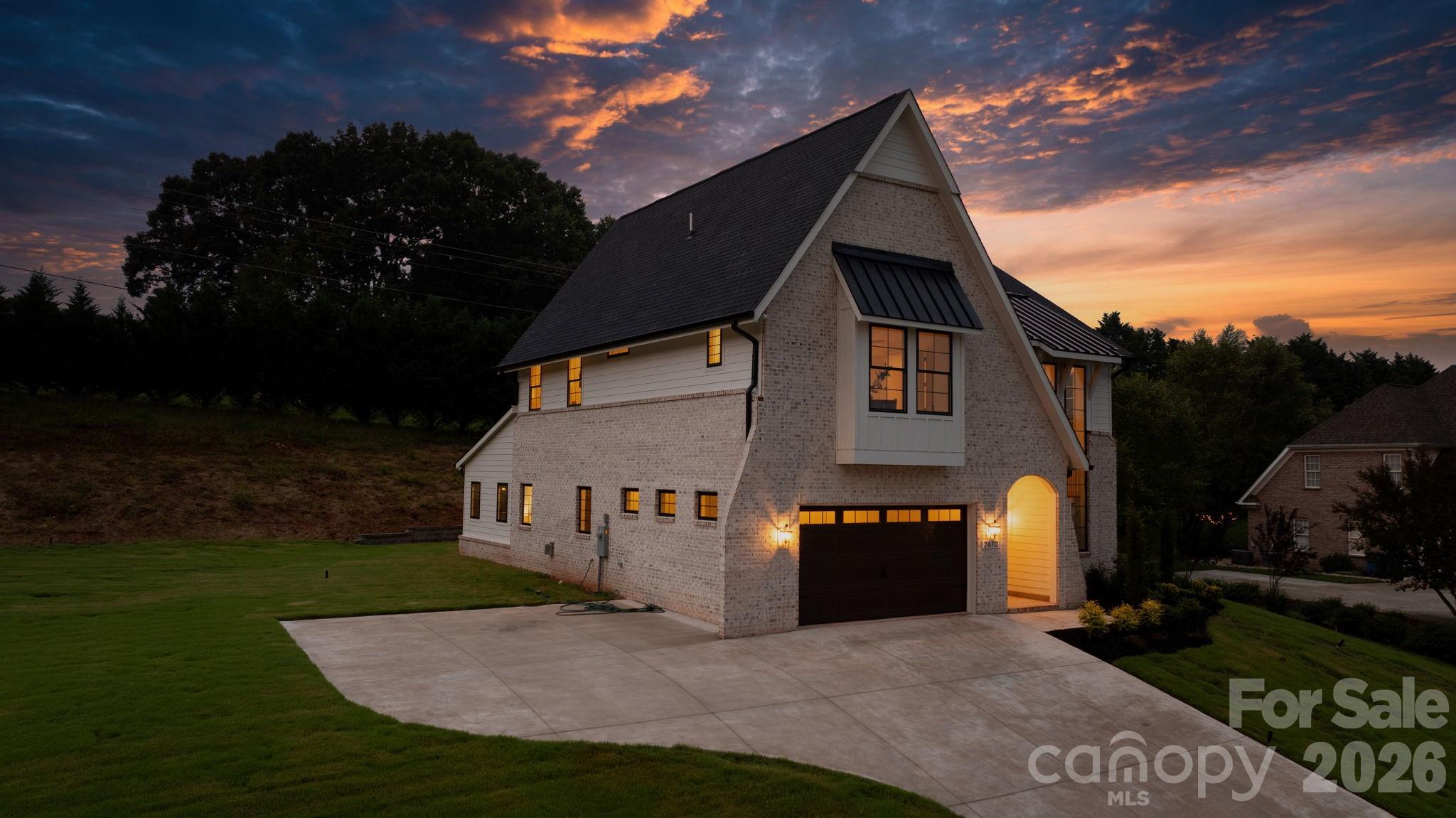 2670 Charleston Court — Claremont