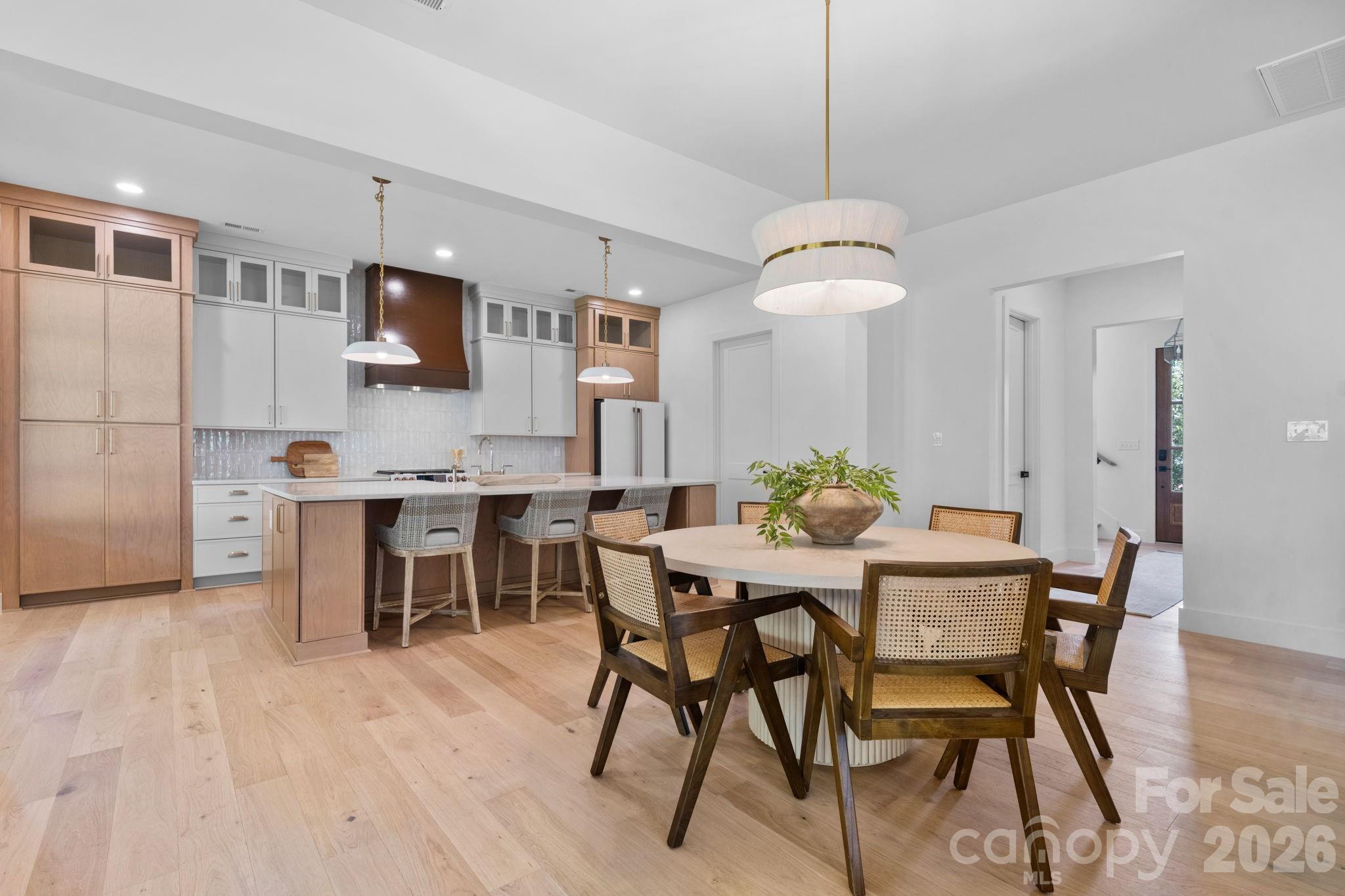 2670 Charleston Court — Claremont