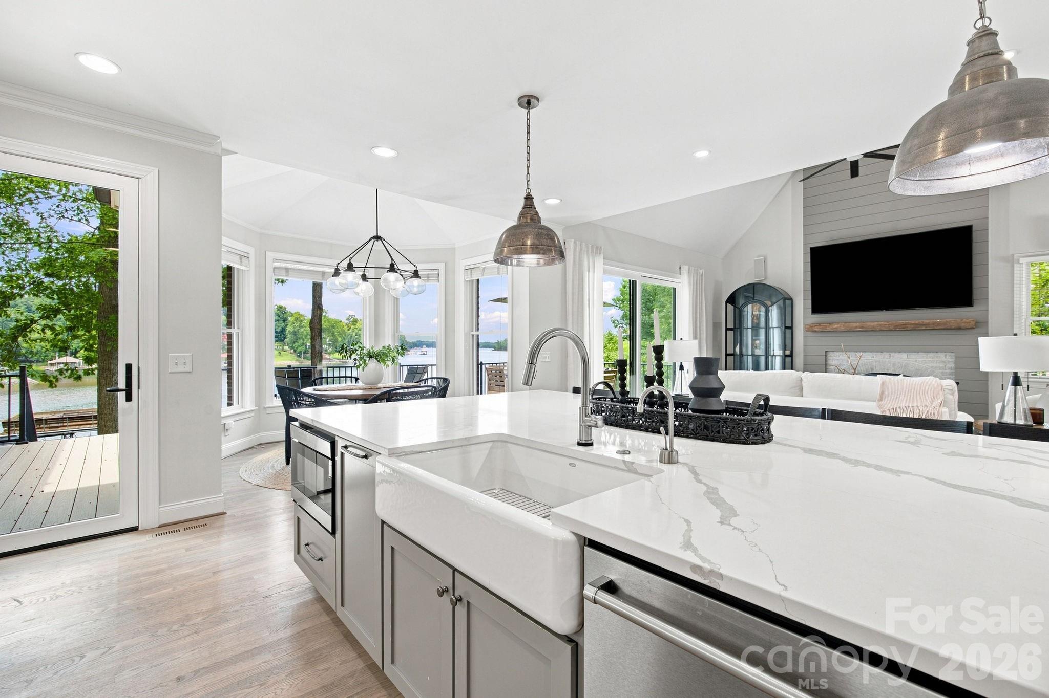131 Long Cove Lane — Mooresville