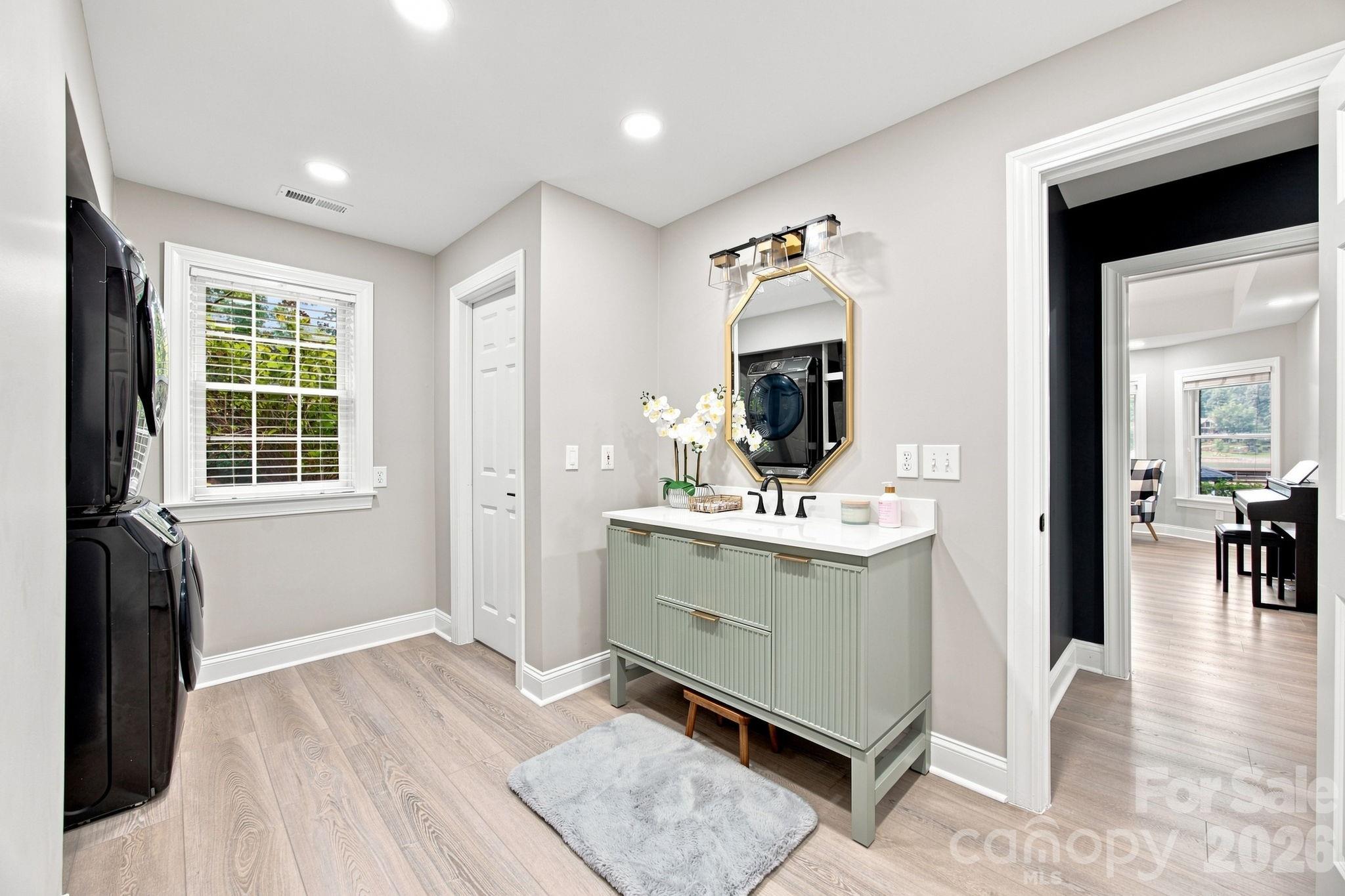 131 Long Cove Lane — Mooresville