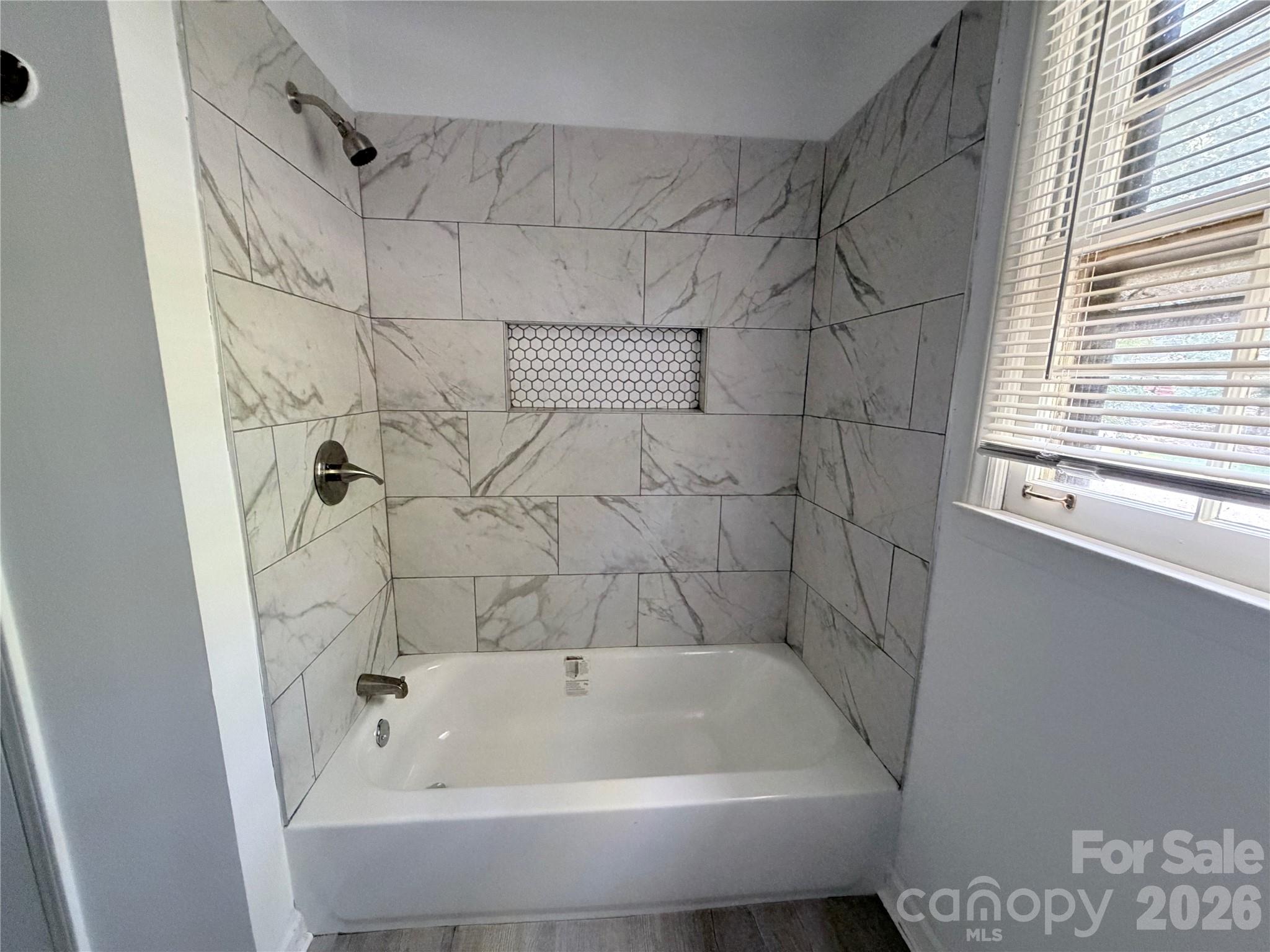 931 Pineborough Road — Charlotte