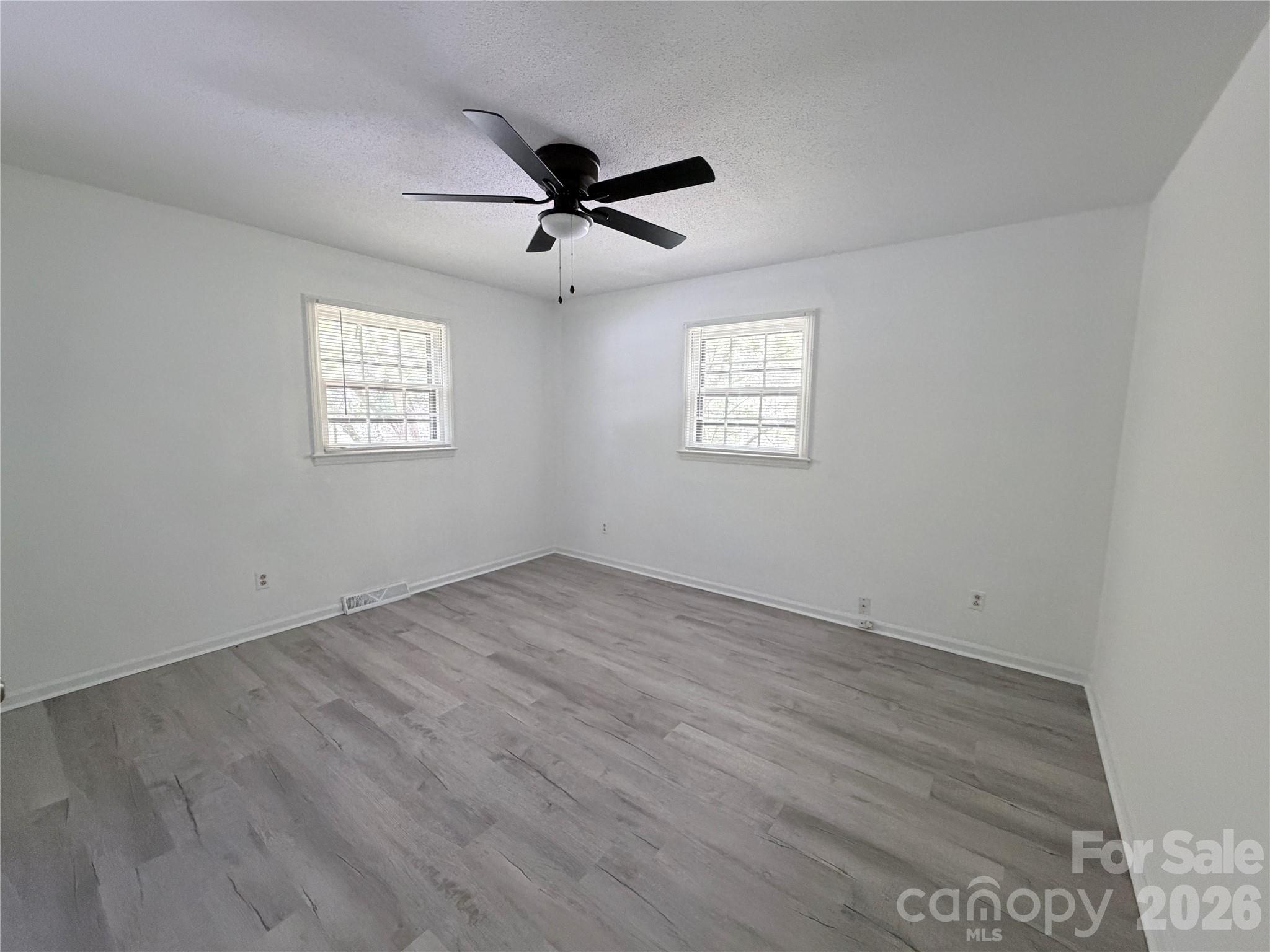 931 Pineborough Road — Charlotte