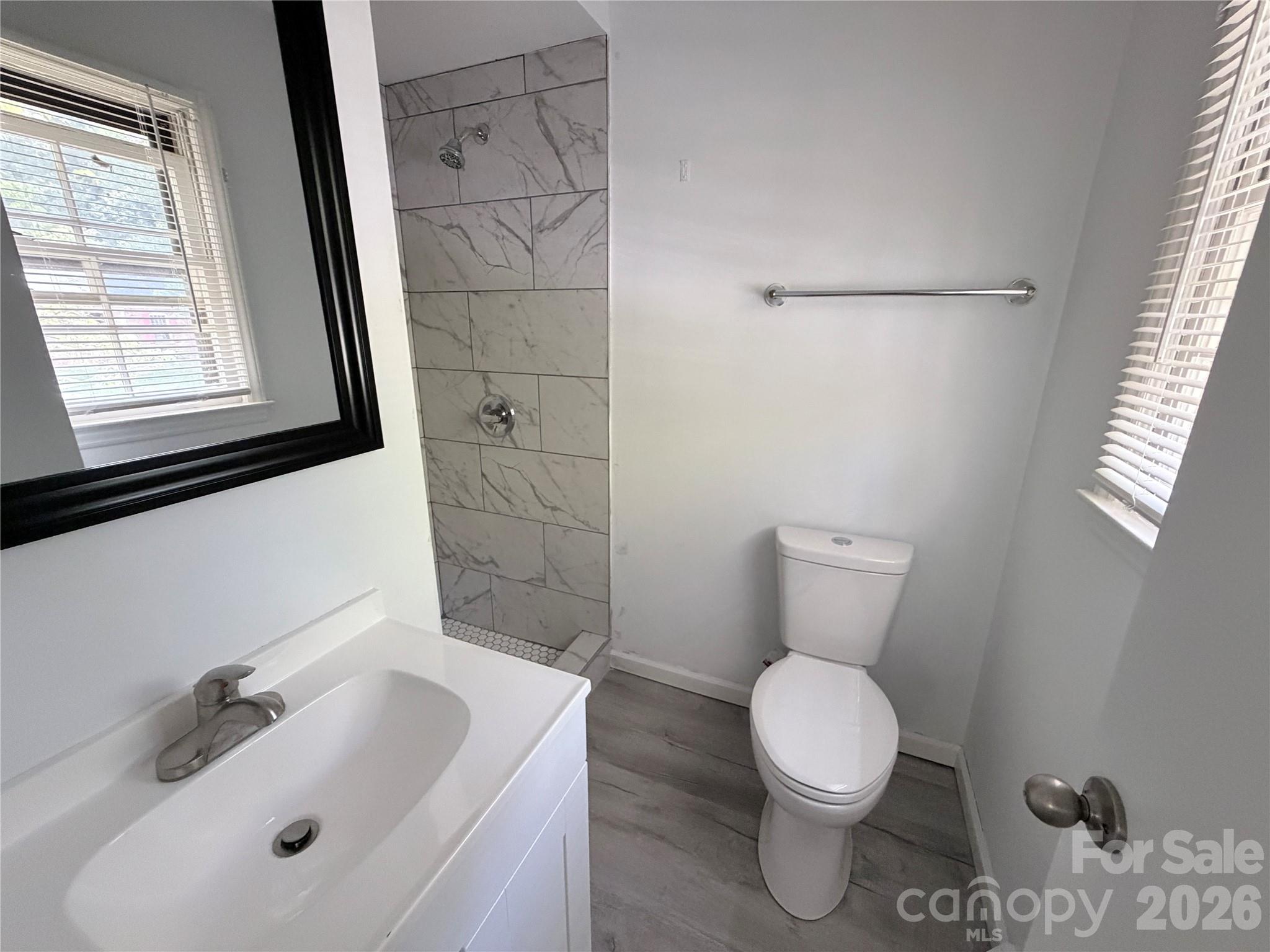 931 Pineborough Road — Charlotte