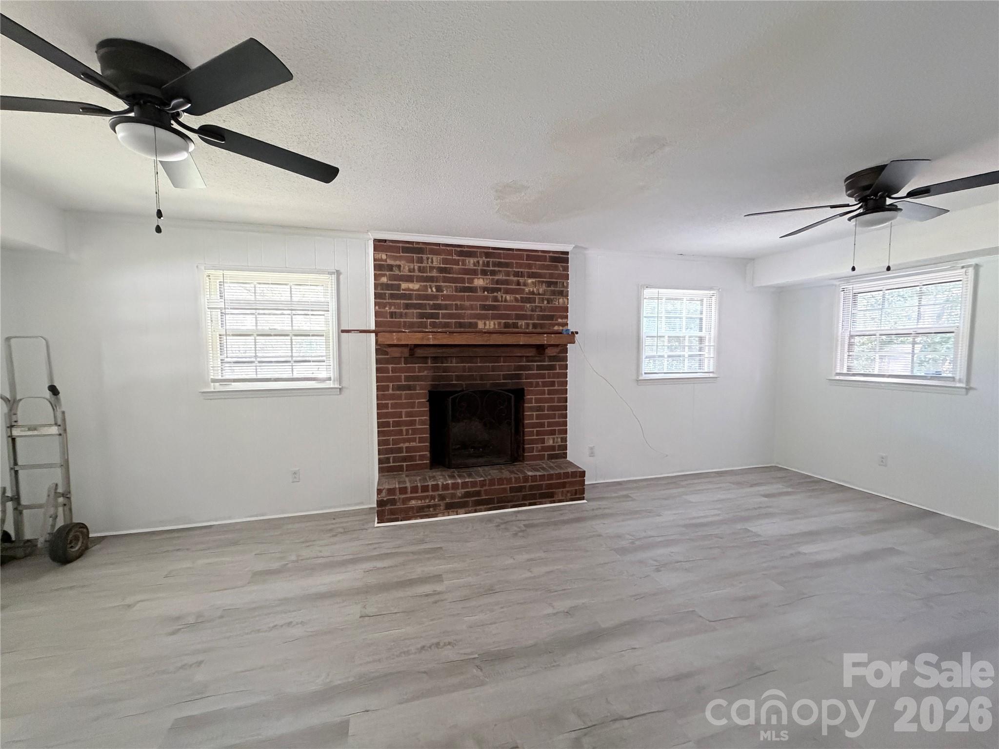 931 Pineborough Road — Charlotte