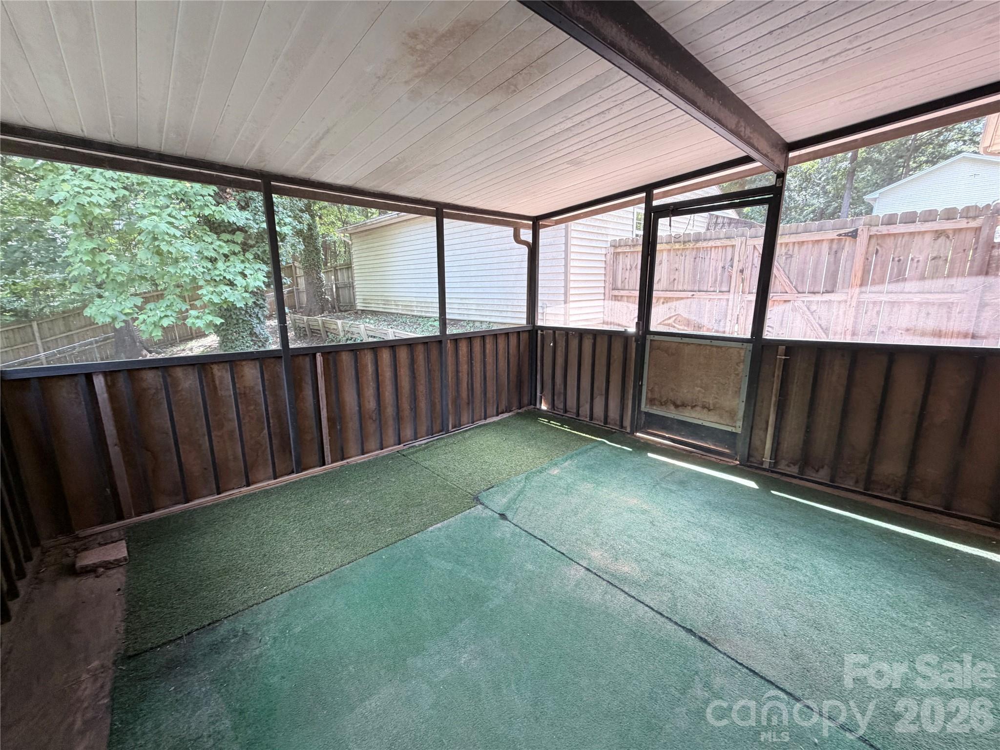 931 Pineborough Road — Charlotte