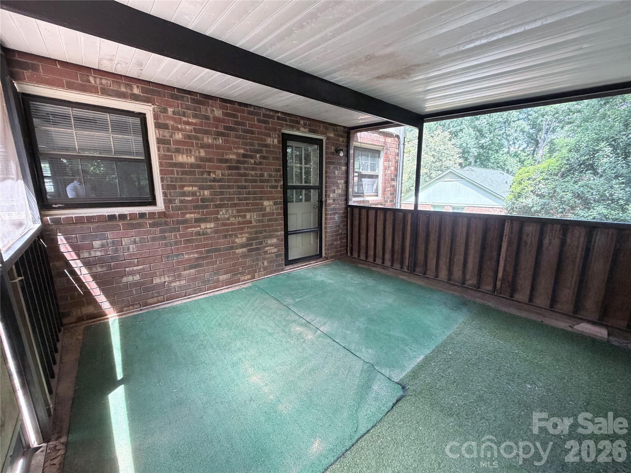931 Pineborough Road — Charlotte