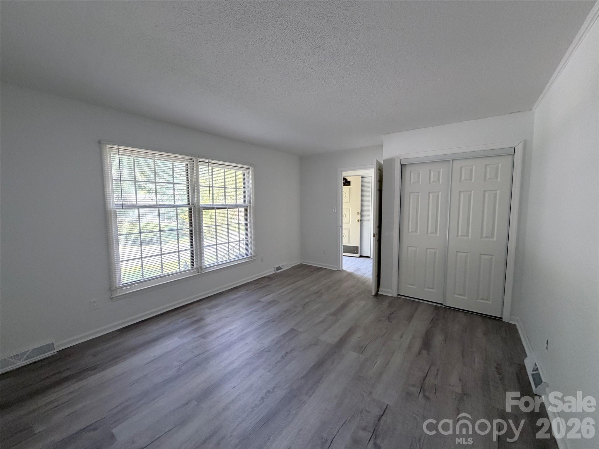 931 Pineborough Road — Charlotte