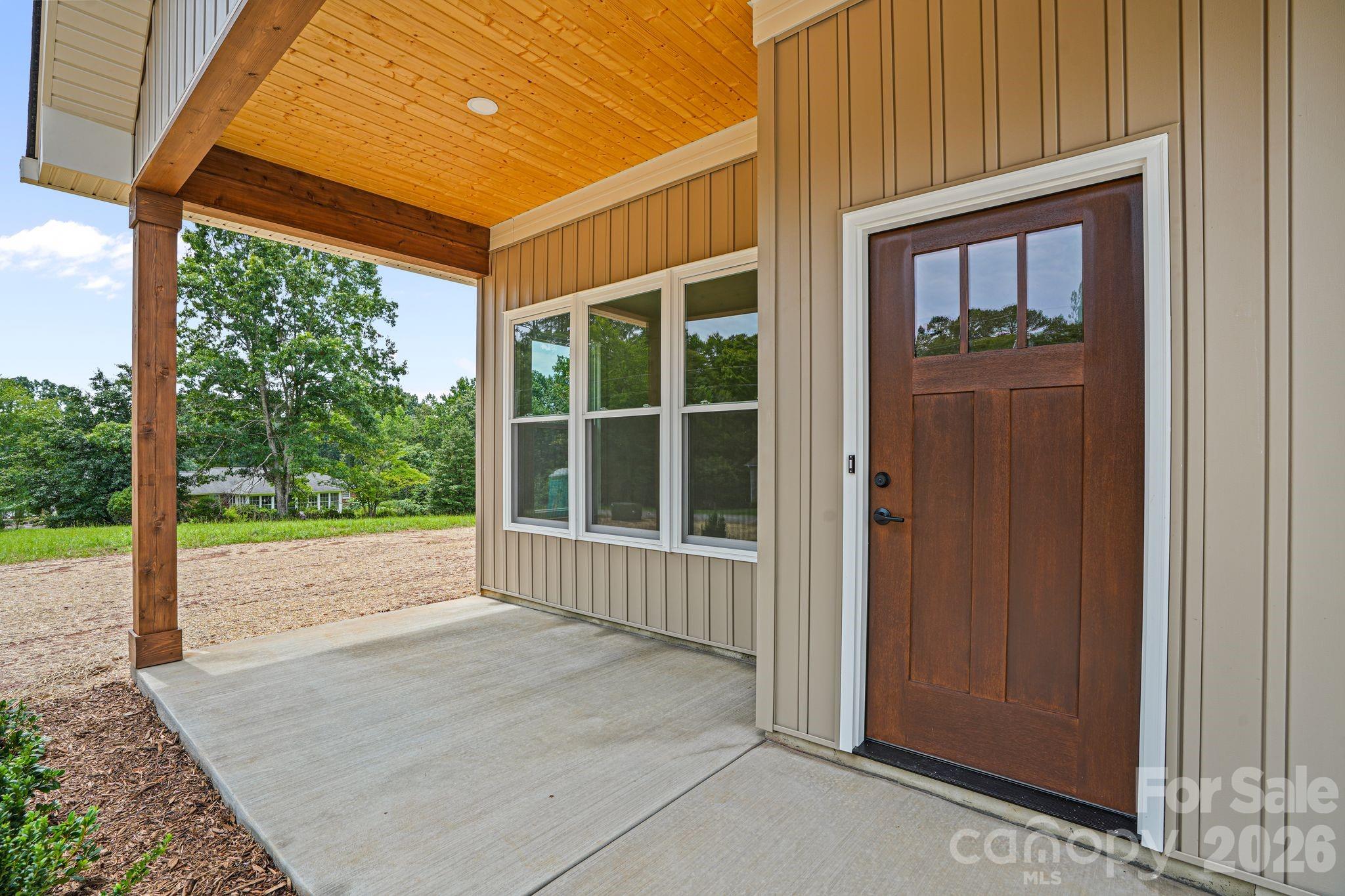 708 Meadowood Street — Hudson