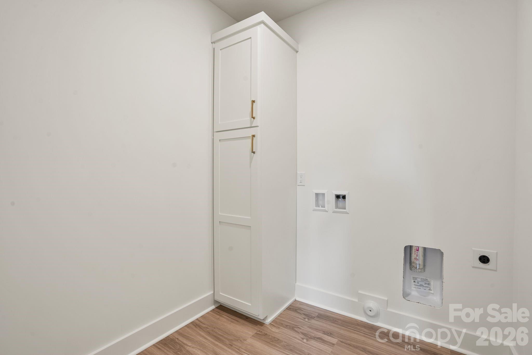 708 Meadowood Street — Hudson