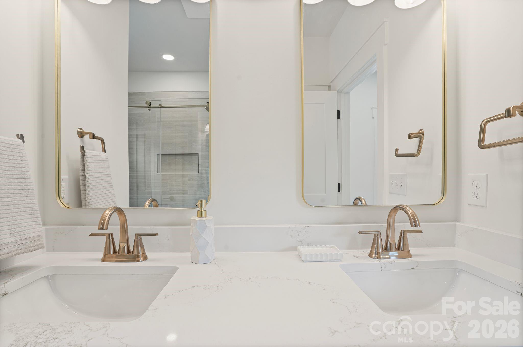 708 Meadowood Street — Hudson