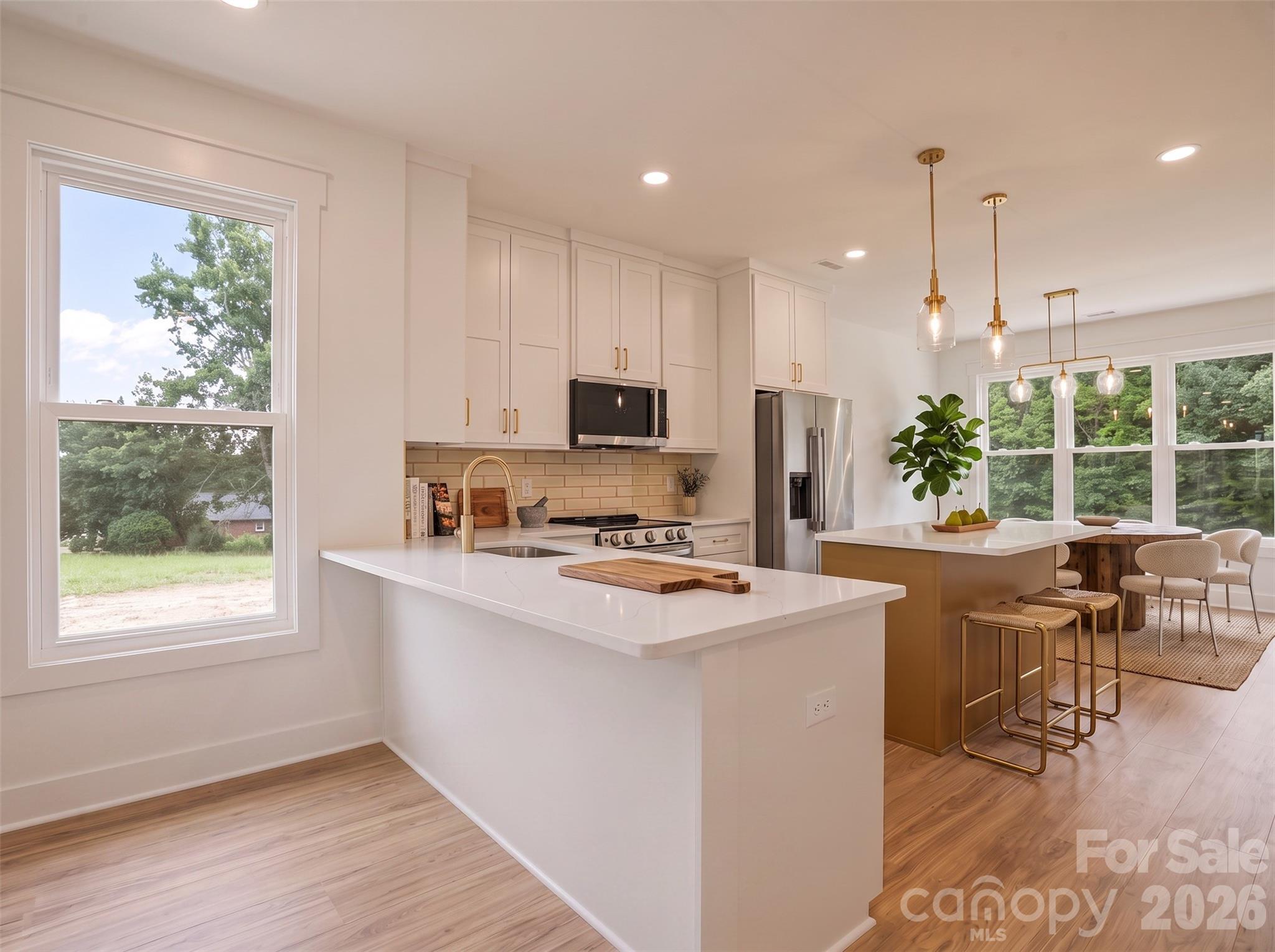 708 Meadowood Street — Hudson