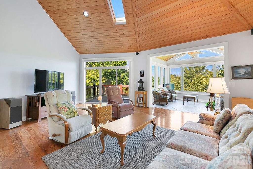 1228 Ugugu Drive — Brevard