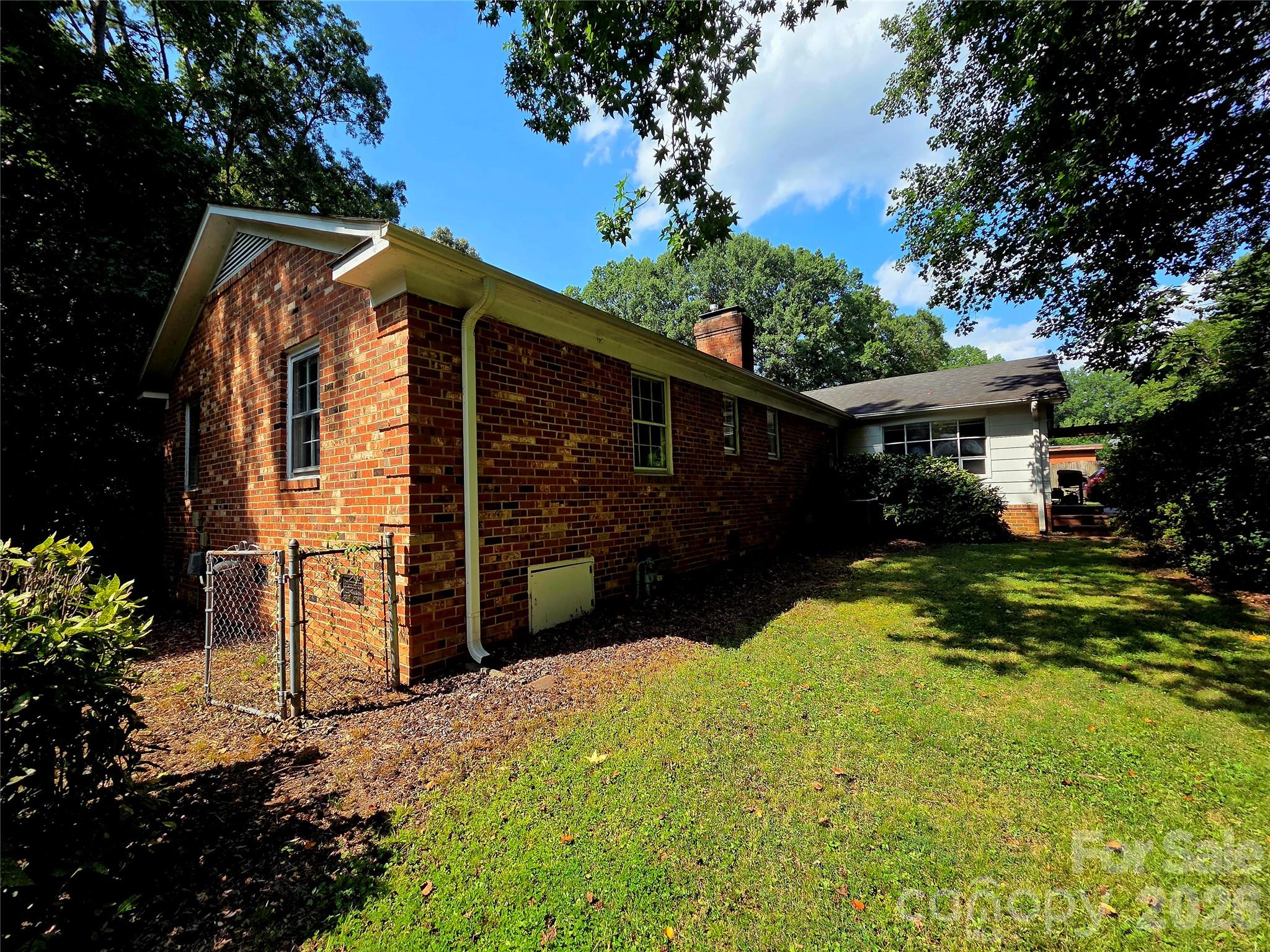 6123 Page Court — Charlotte