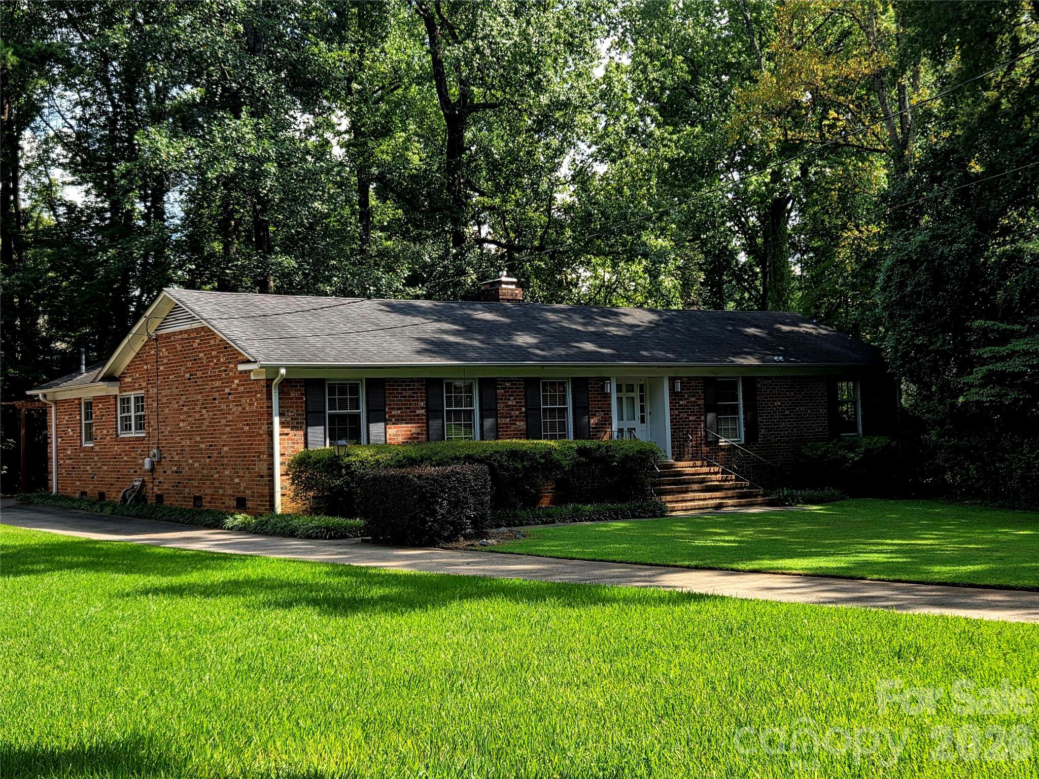 6123 Page Court — Charlotte