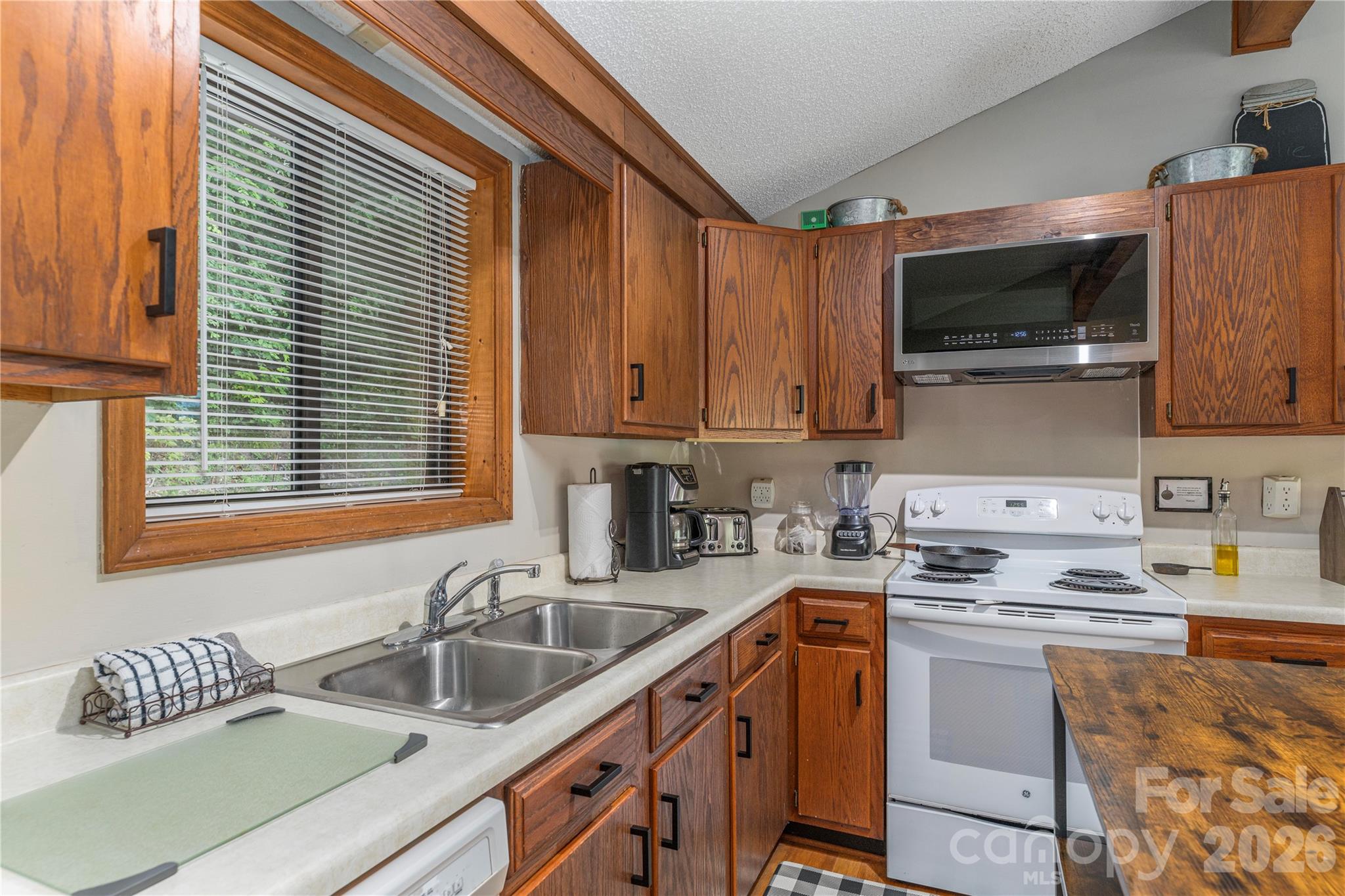 73 Mountain Breeze Drive — Maggie Valley