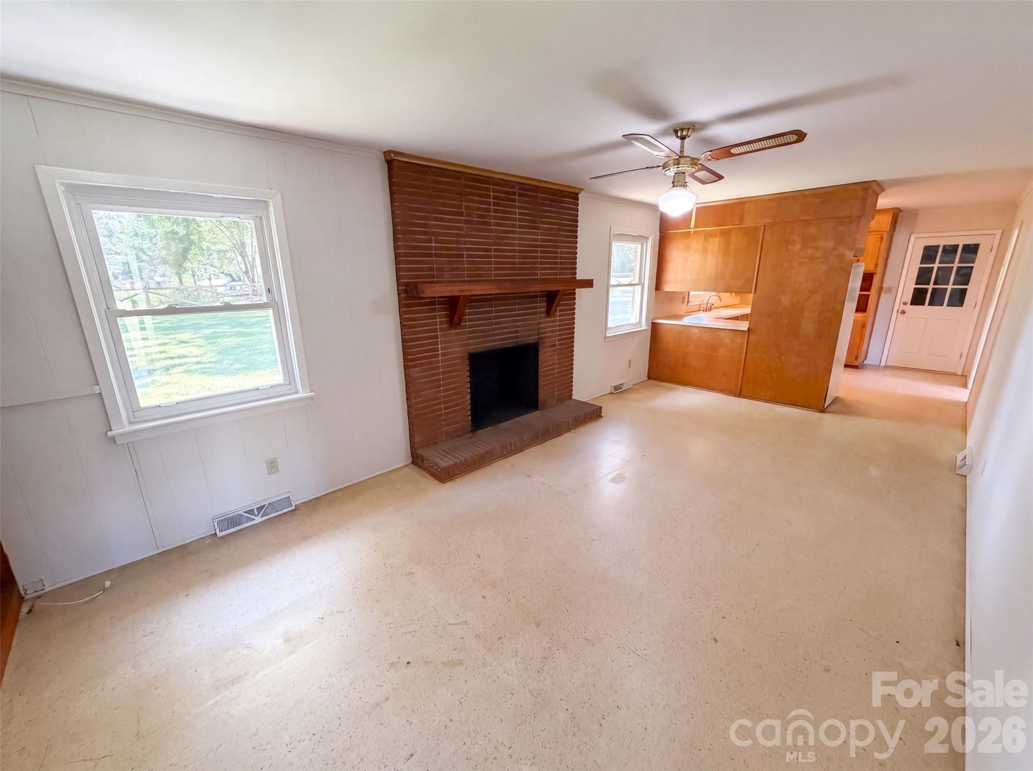 8901 Hood Road — Charlotte