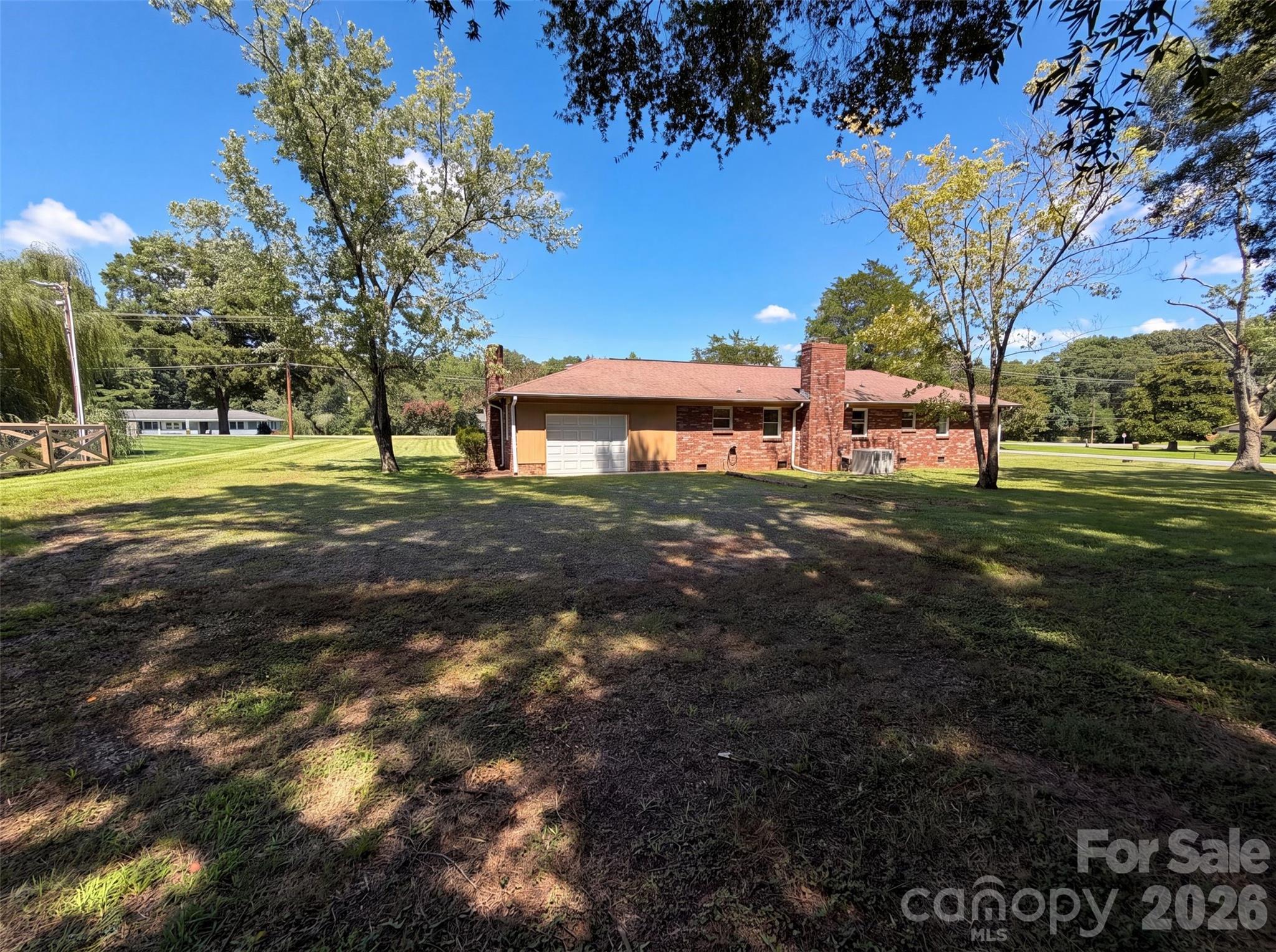 8901 Hood Road — Charlotte