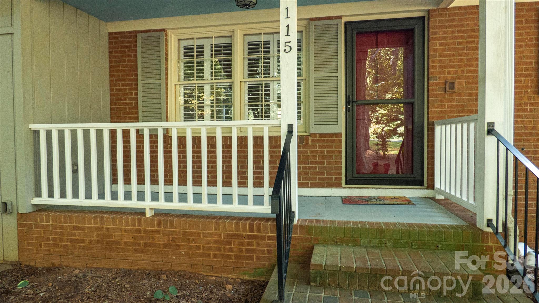 115 Rainbow Lane — Mooresville