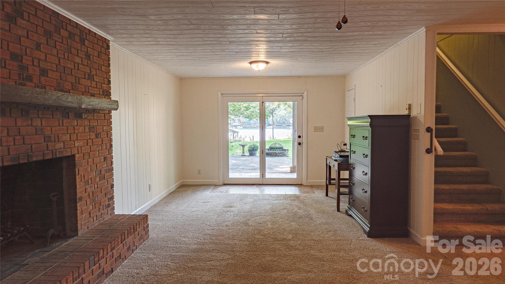 115 Rainbow Lane — Mooresville