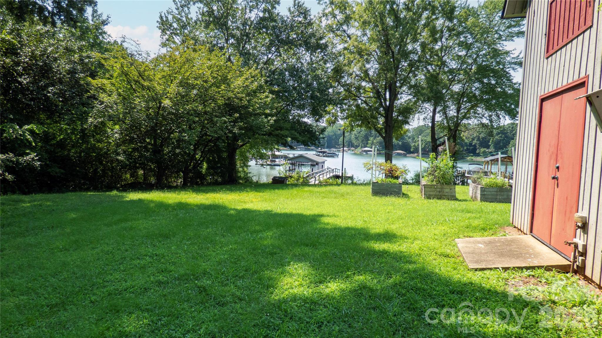 115 Rainbow Lane — Mooresville