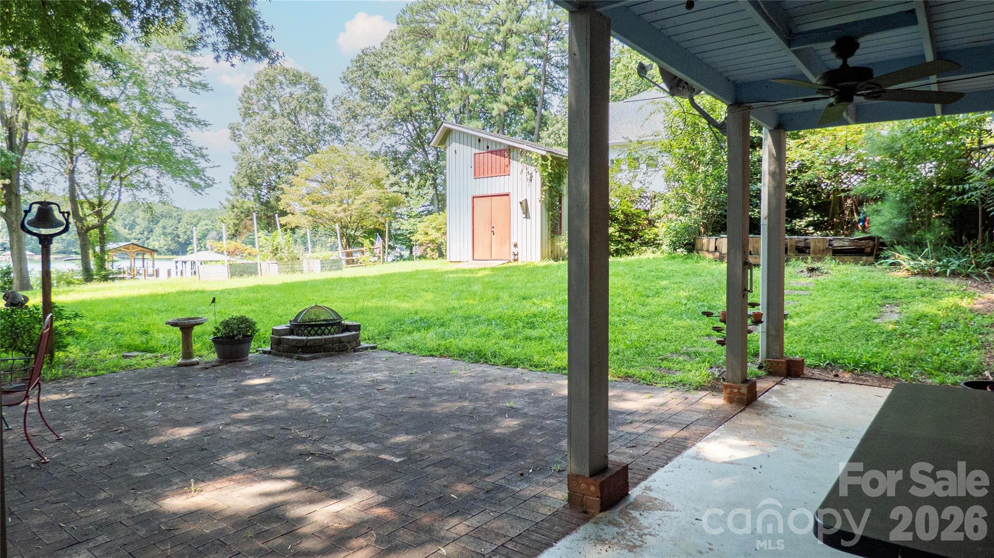 115 Rainbow Lane — Mooresville