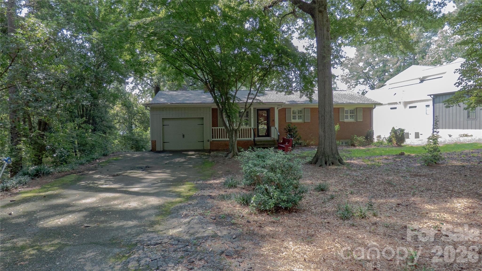 115 Rainbow Lane — Mooresville