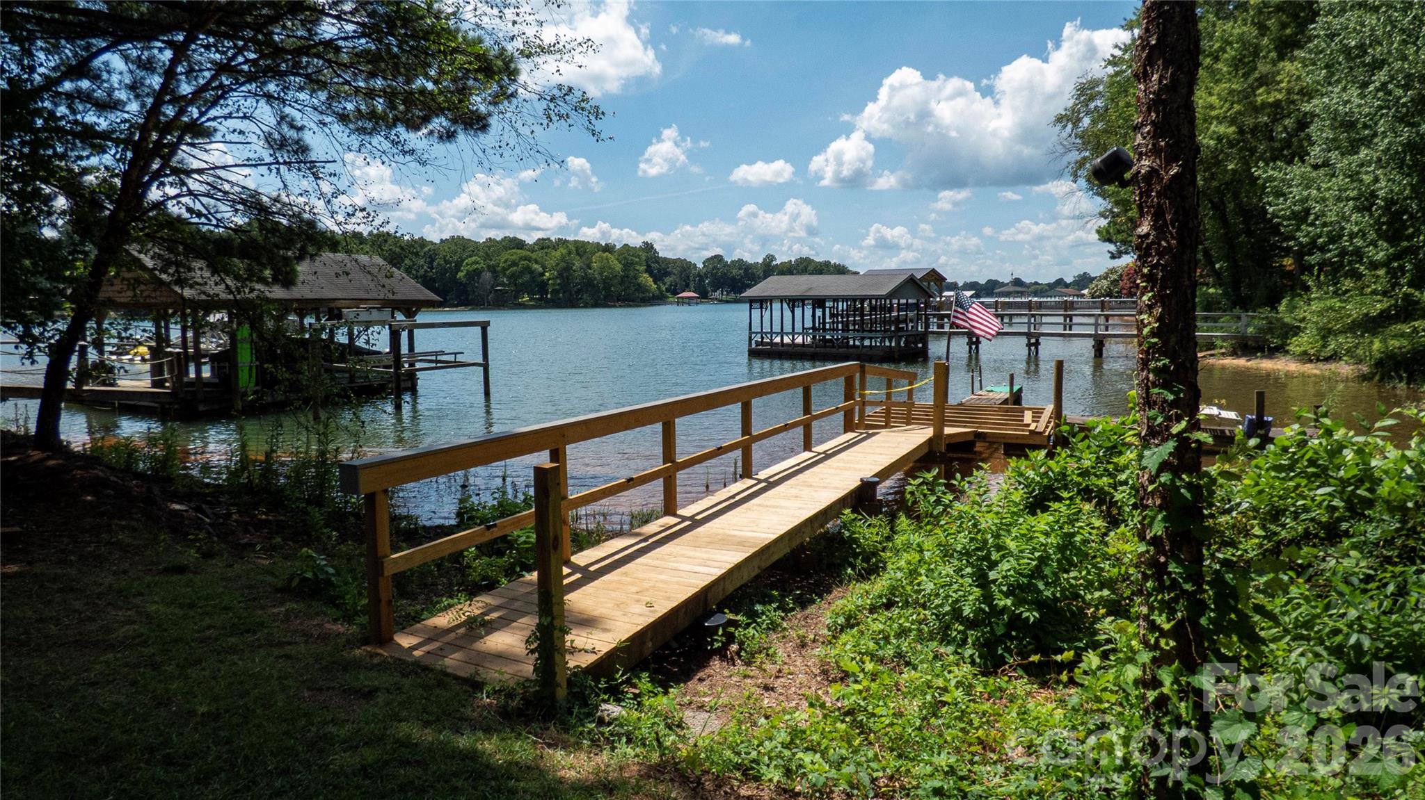 115 Rainbow Lane — Mooresville
