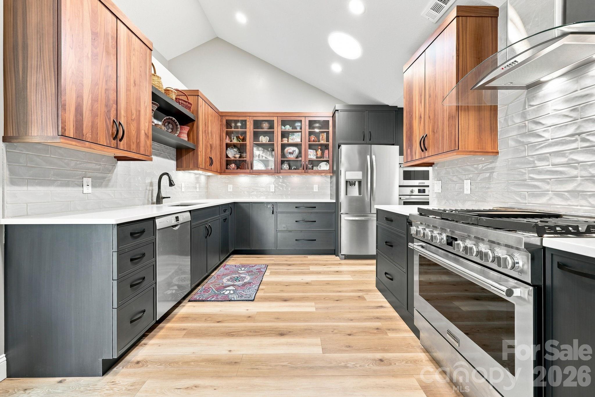 98 Mountain Meadow Circle — Weaverville