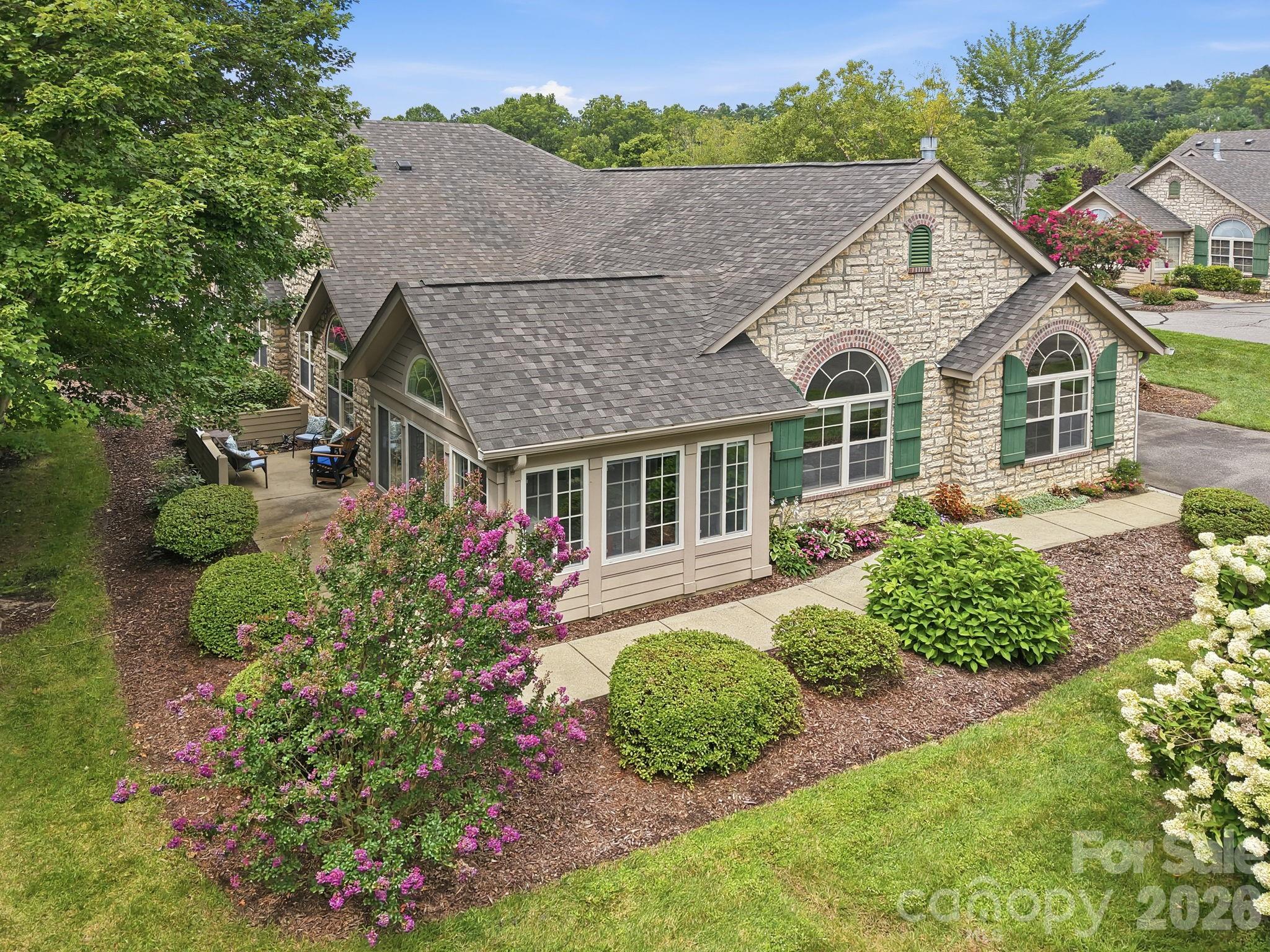 98 Mountain Meadow Circle — Weaverville