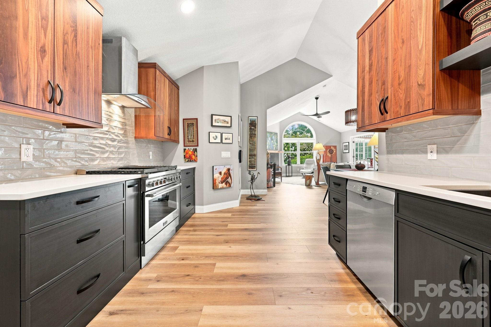 98 Mountain Meadow Circle — Weaverville