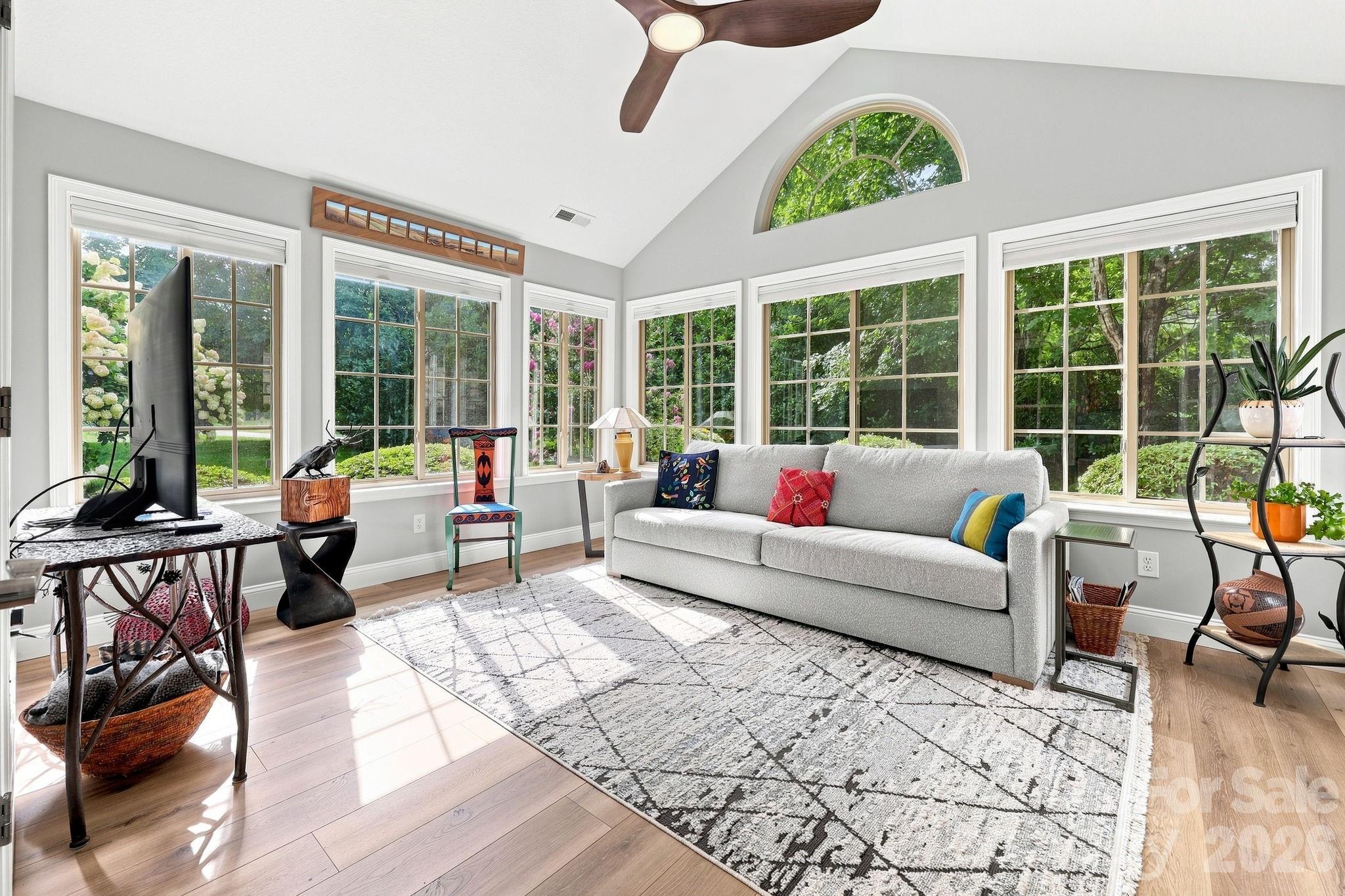 98 Mountain Meadow Circle — Weaverville