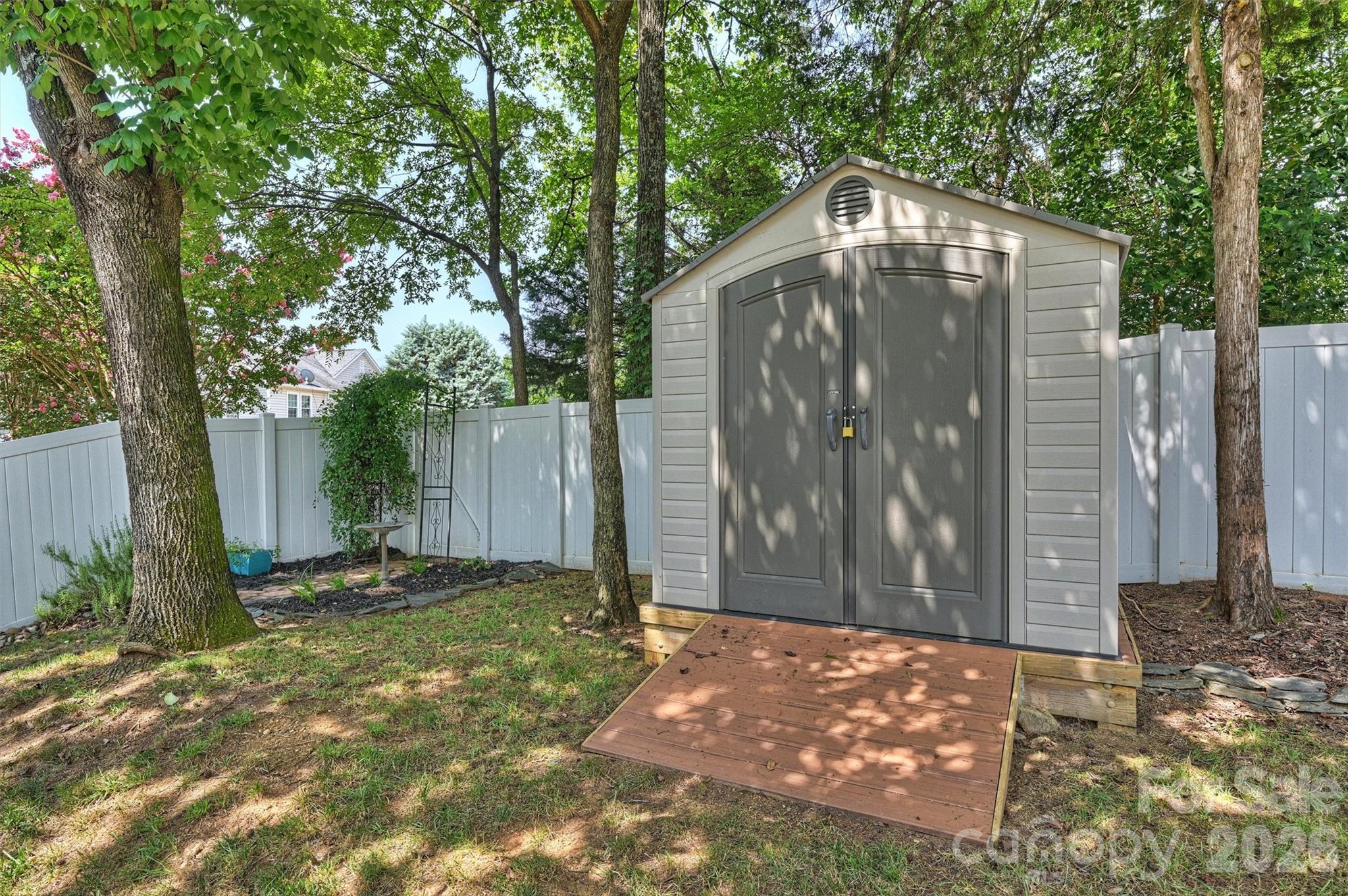 5300 Silabert Avenue — Charlotte