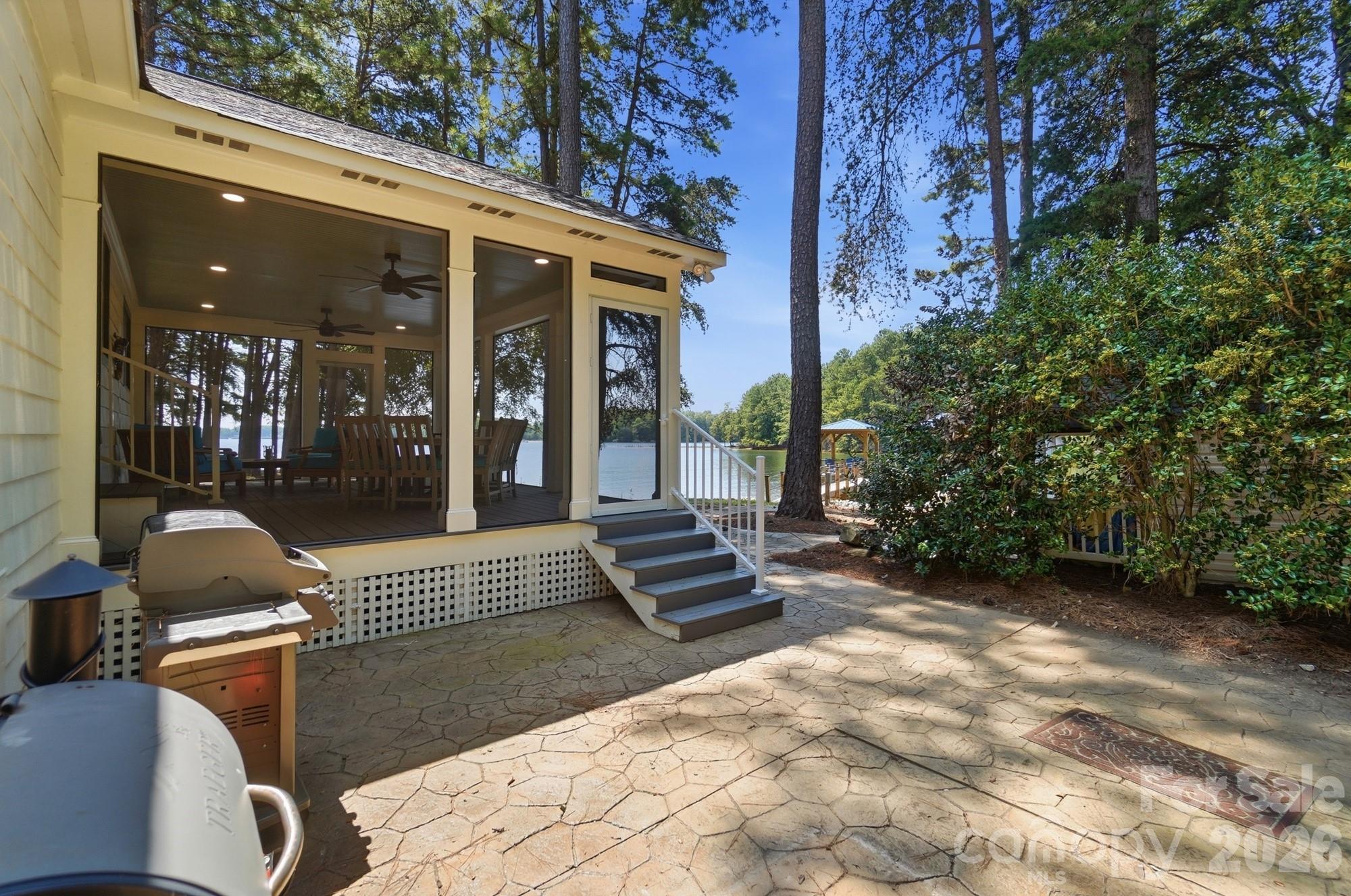 9265 Belle Pines Court — Sherrills Ford