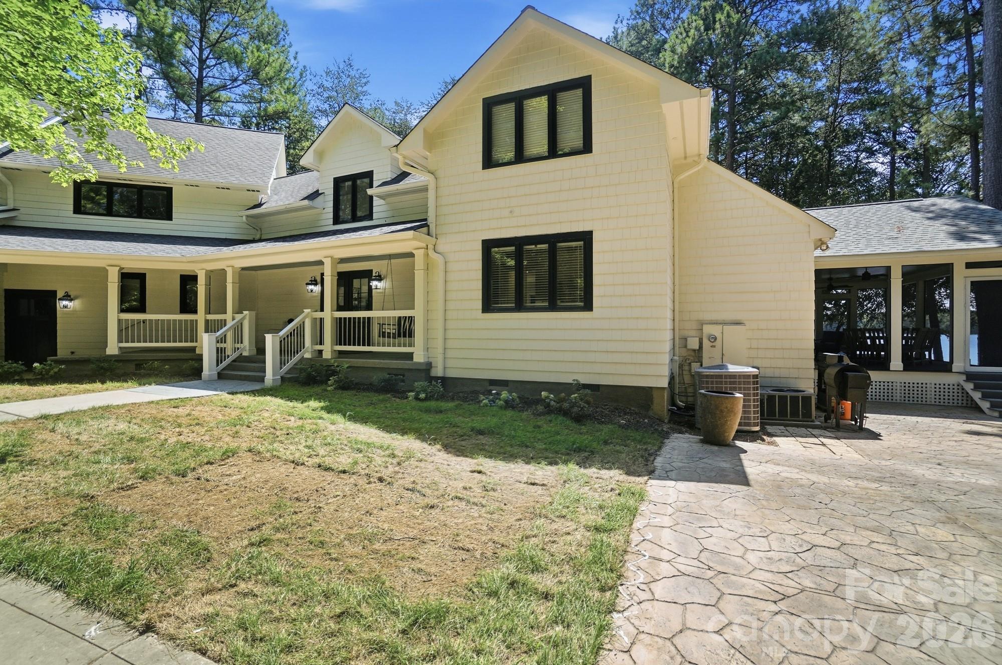 9265 Belle Pines Court — Sherrills Ford