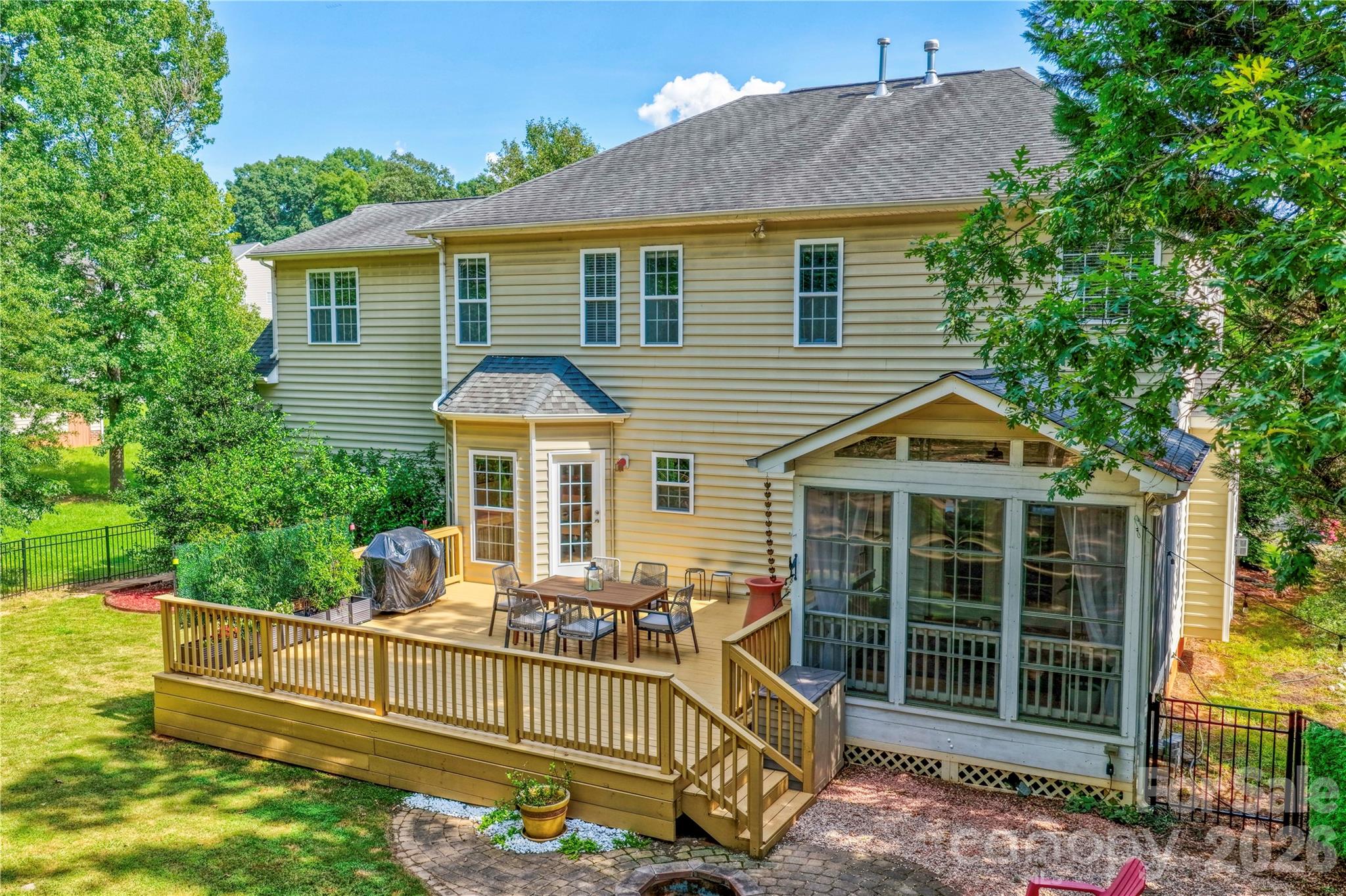 10823 Persimmon Creek Drive — Charlotte