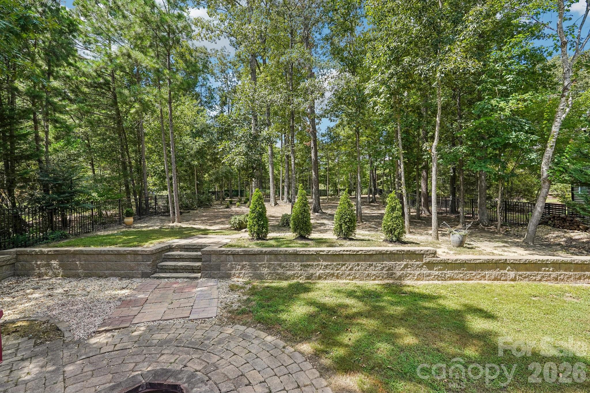 10823 Persimmon Creek Drive — Charlotte