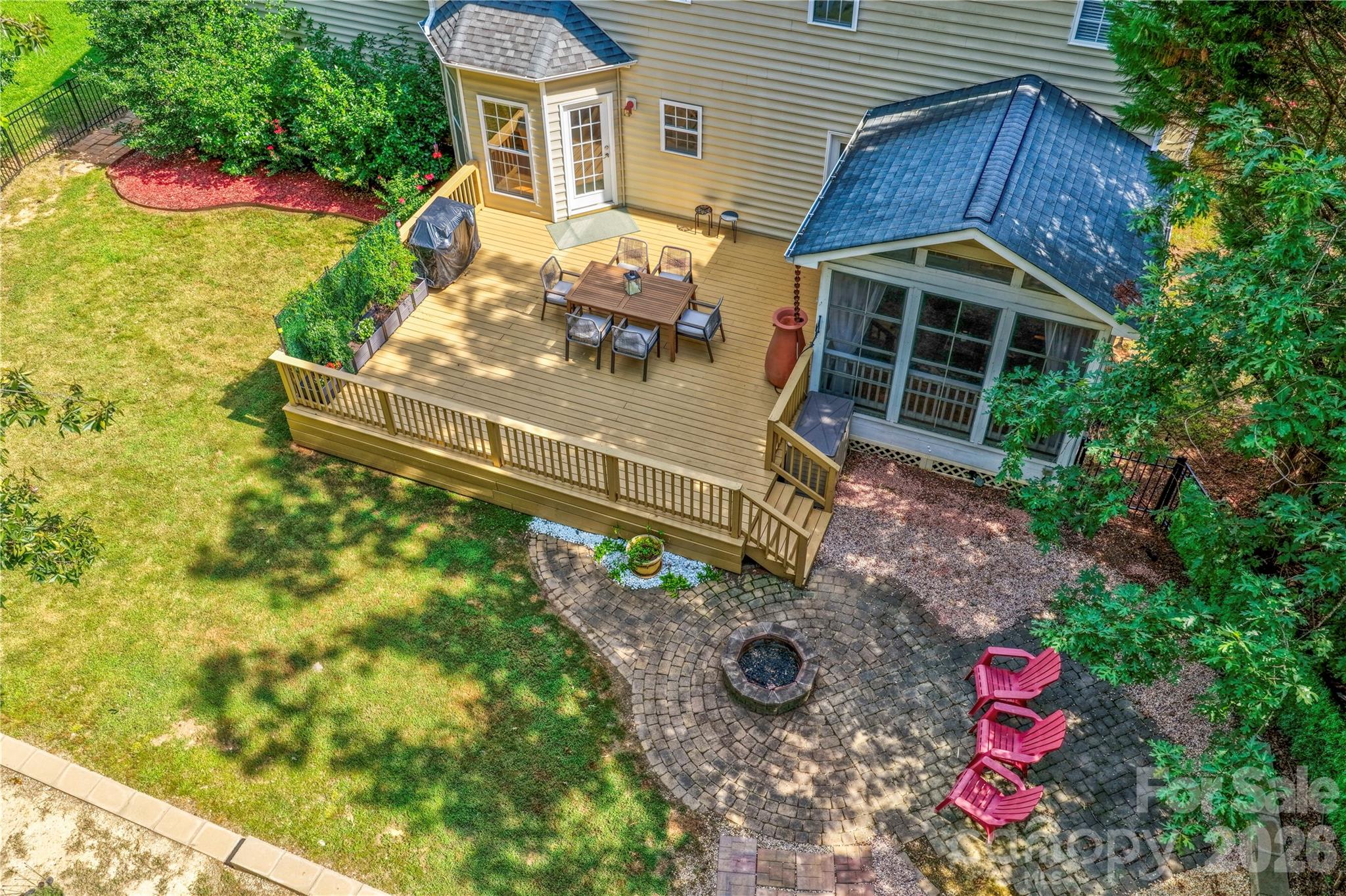 10823 Persimmon Creek Drive — Charlotte