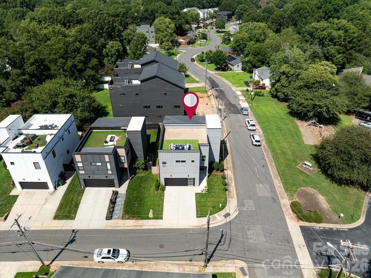621 Campus Street — Charlotte