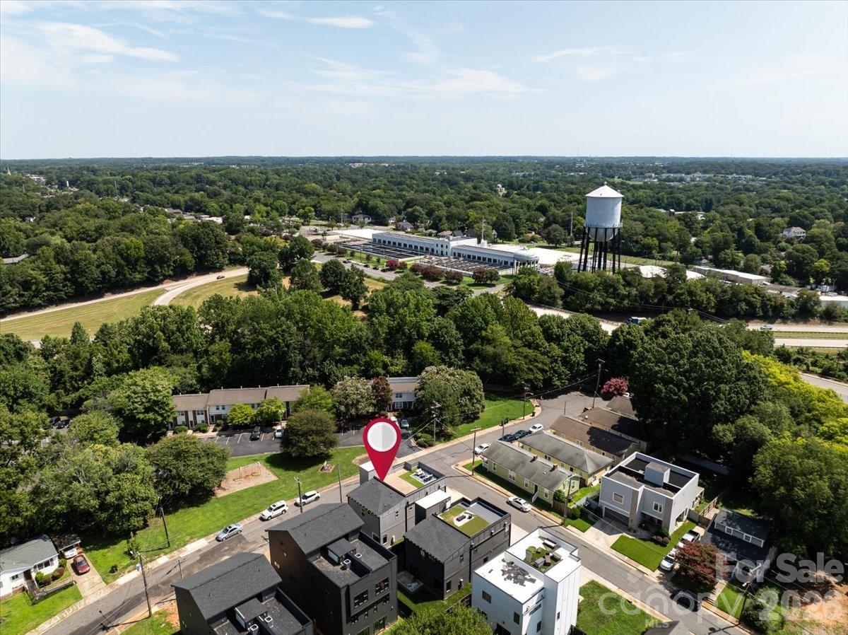 621 Campus Street — Charlotte