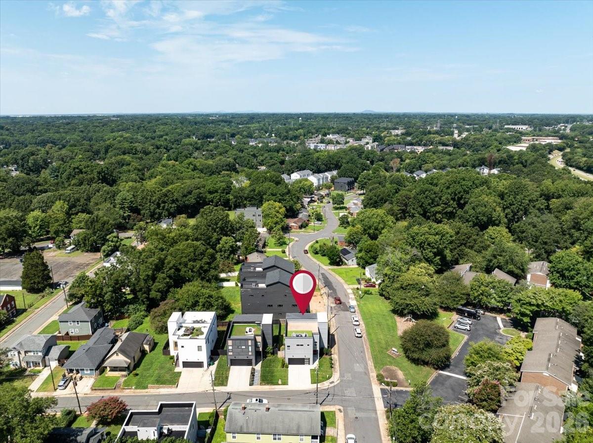 621 Campus Street — Charlotte