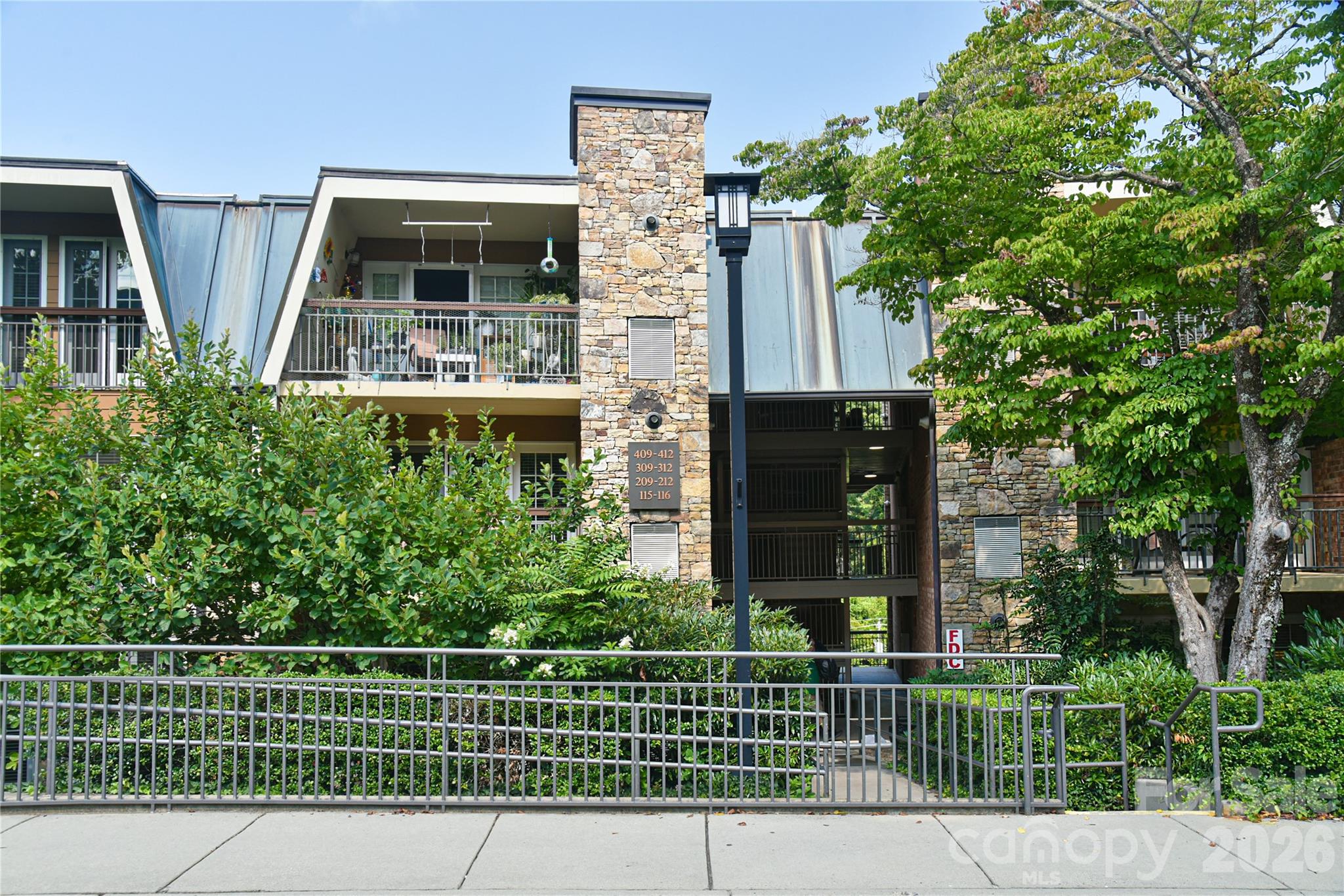 211 Bowling Park Road — Asheville