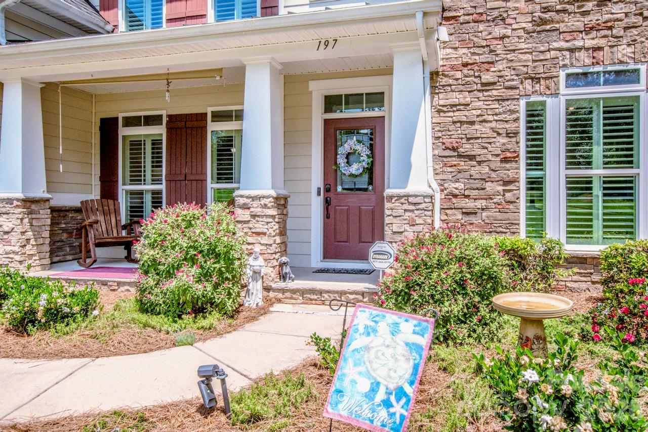 197 Chaska Loop — Troutman