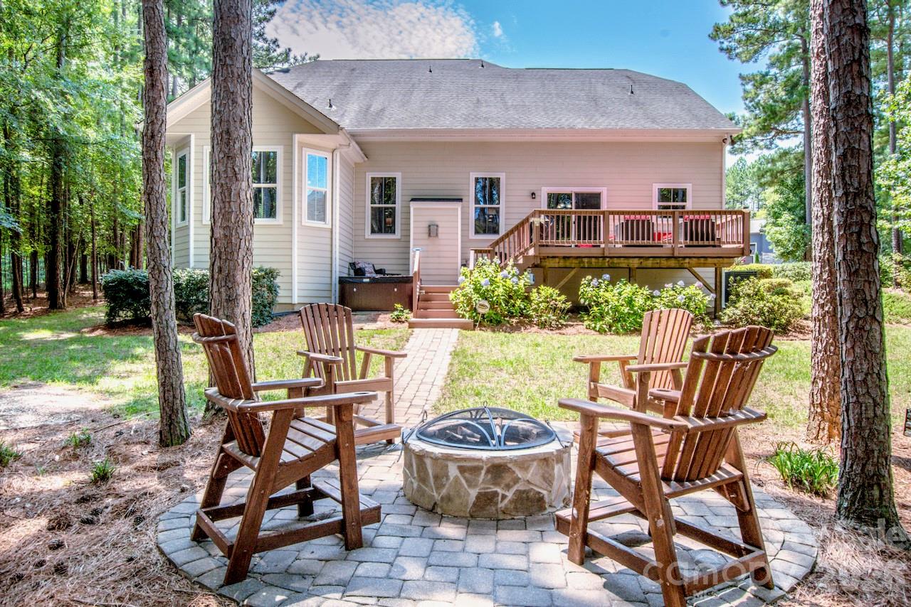 197 Chaska Loop — Troutman